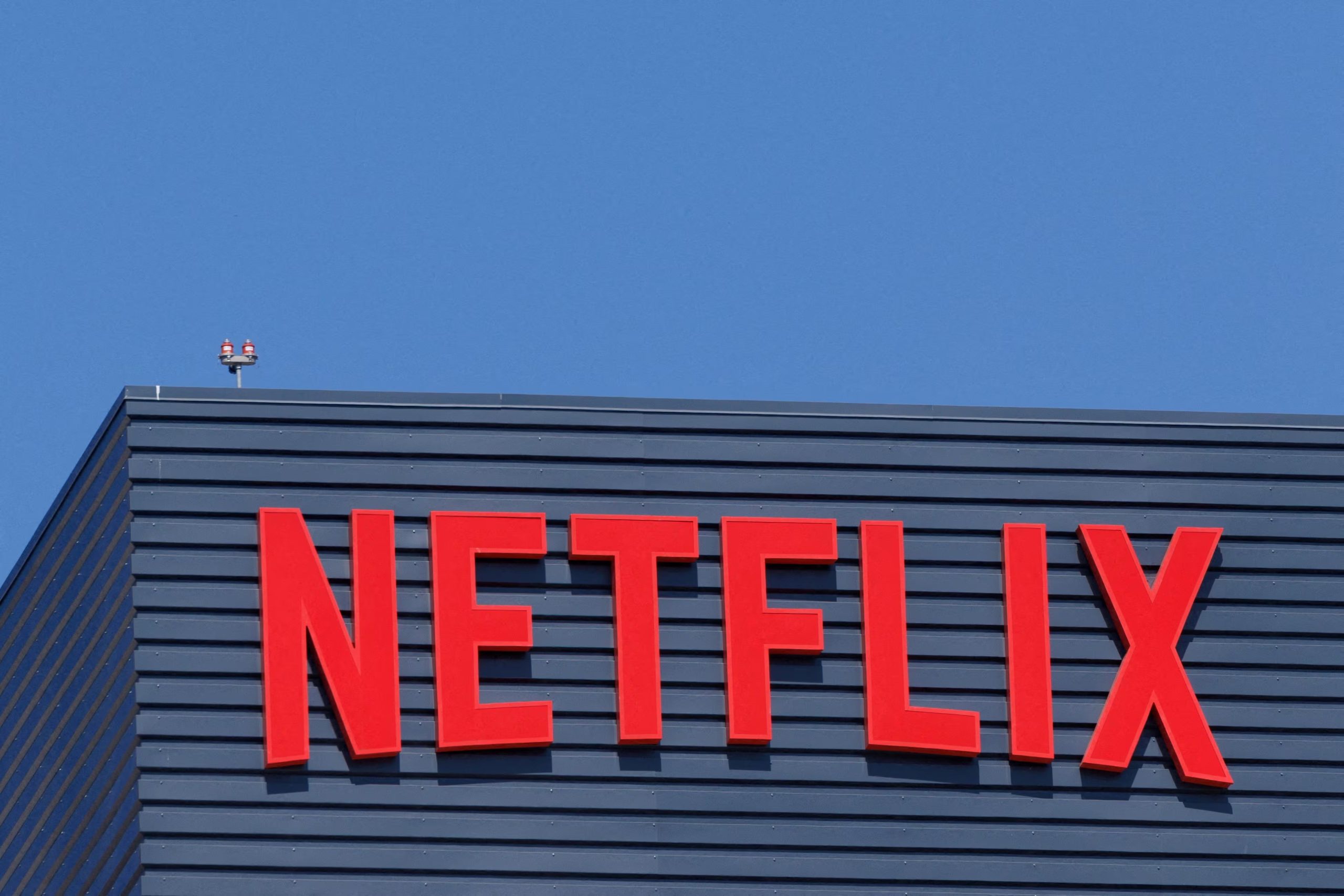 Netflix actualiza regularmente sus requisitos para asegurar la mejor experiencia y la integración de nuevas funciones. REUTERS/Mike Blake/File Photo