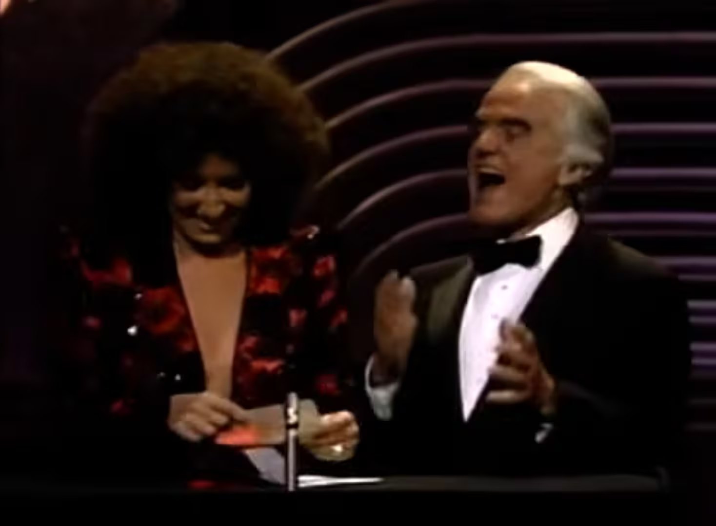 El momento inolvidable en el que Norma Aleandro abre el sobre que da como ganadora del Oscar a 