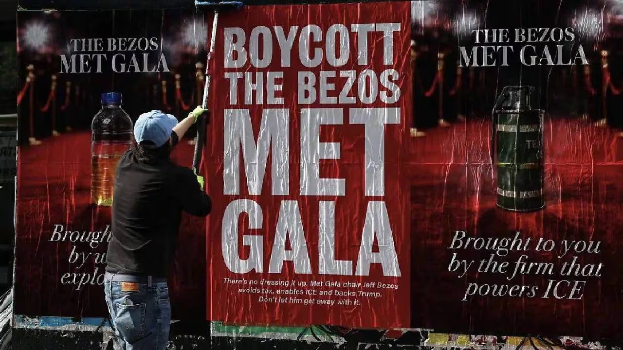 Organizaciones activistas acusan a Amazon de colaborar con agencias federales como ICE, alimentando el boicot a la Met Gala 2026 (REUTERS)