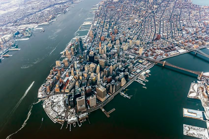 Nueva York vista desde el cielo: un ecosistema urbano donde confluyen diversidad cultural e innovación en inteligencia artificial