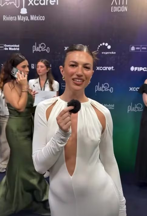 El look de Stefi Roitman en Premios Platino 2026 