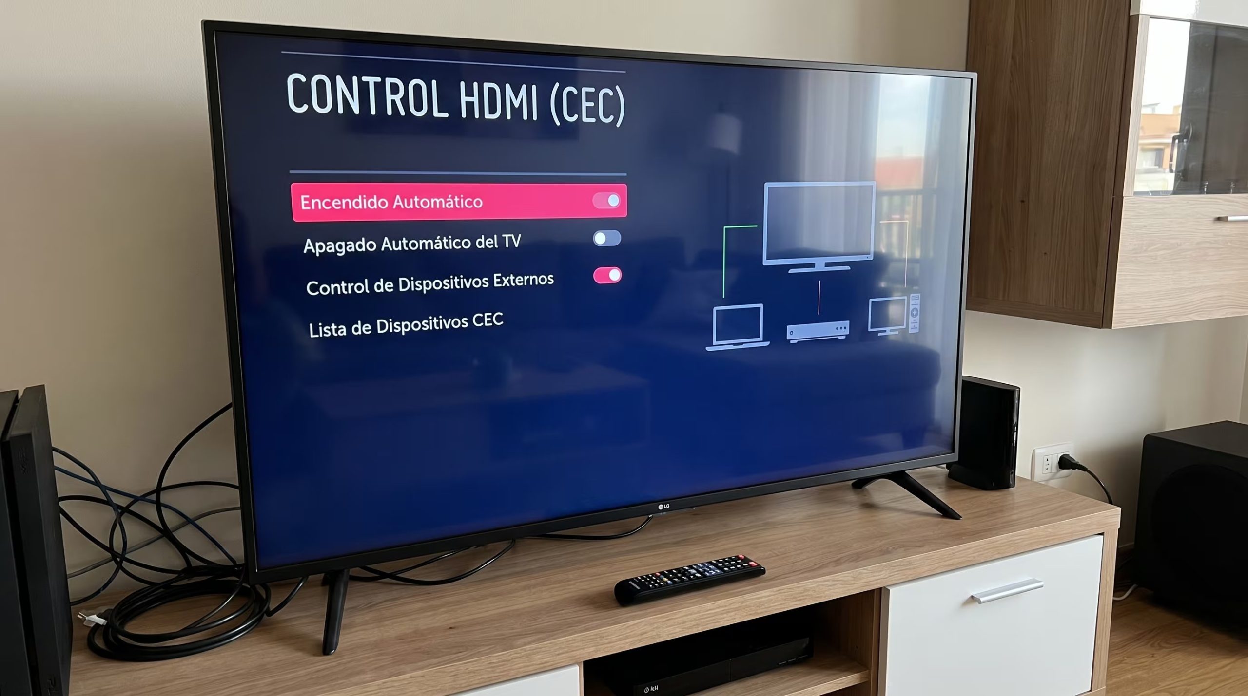 HDMI-CEC es una característica incluida en la mayoría de los Smart TV que facilita la interacción entre los dispositivos conectados a través de HDMI. 

(Imagen ilustrativa Infobae)