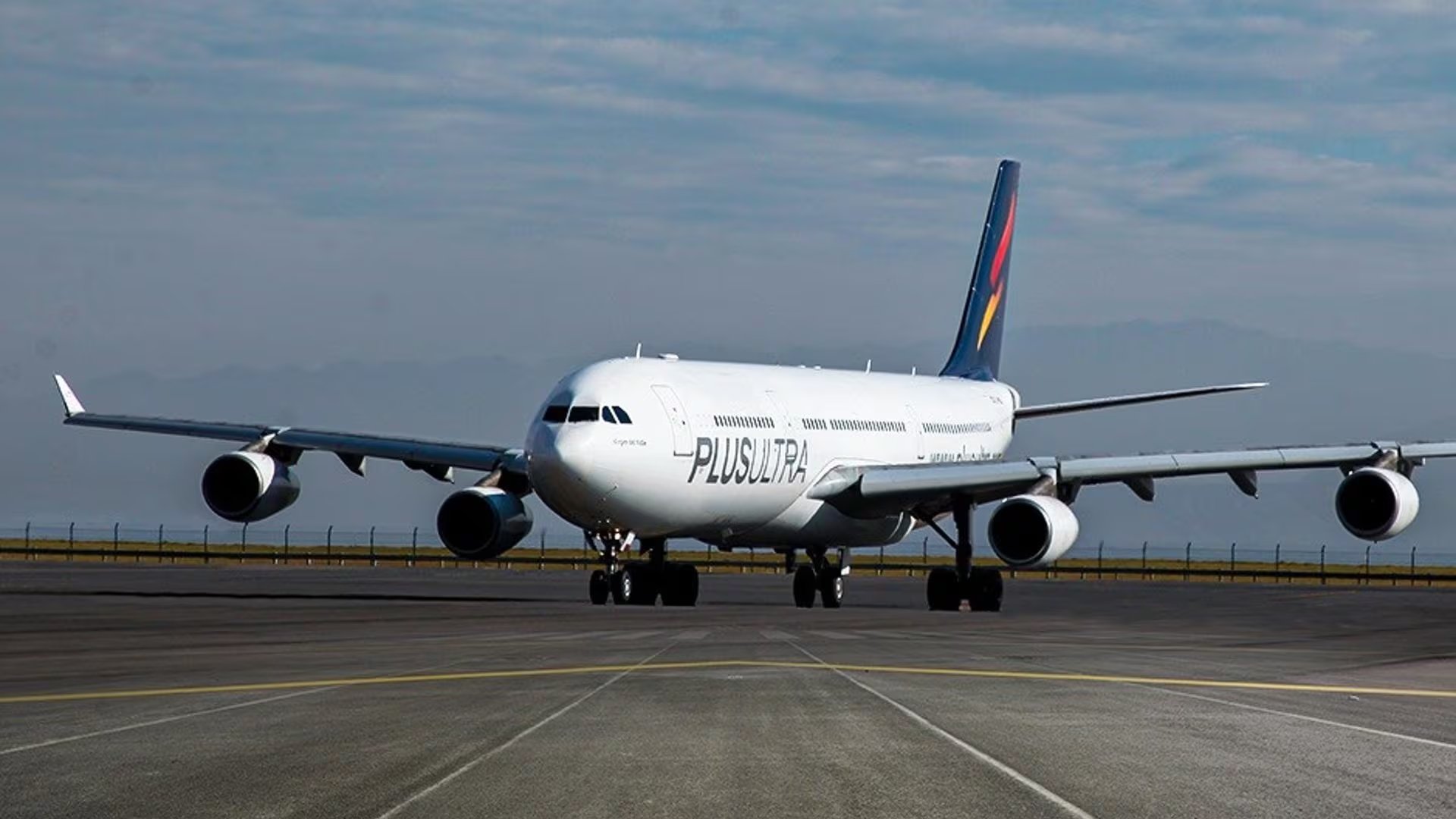 Imagen de archivo de un avión de la aerolínea Plus Ultra (PLUS ULTRA LÍNEAS AÉREAS)