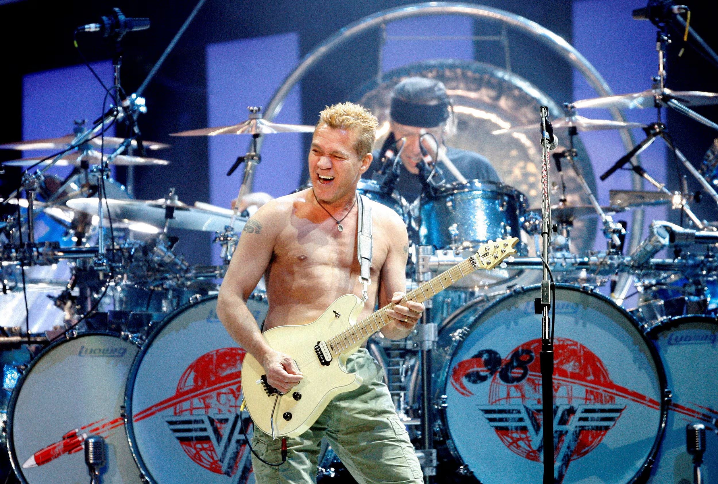Blackmore subraya la influencia familiar en el desarrollo multifacético de Eddie Van Halen como guitarrista y teclista destacado (REUTERS/Mario Anzuoni/File Photo)