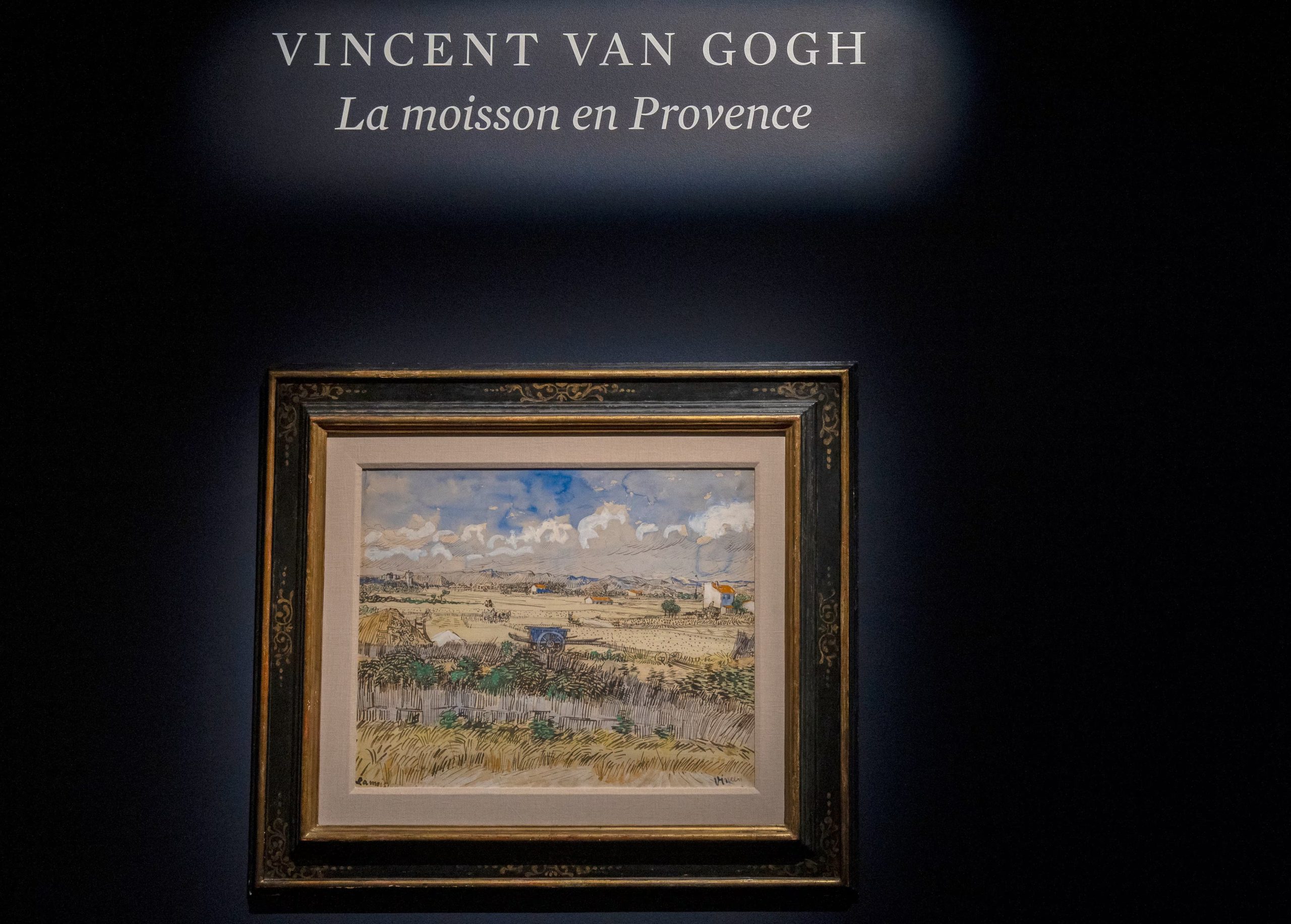 'La Moisson en Provence' de Van Gogh, una acuarela de 1888, destaca por los detalles de la vida rural y su conexión con 'Noche estrellada'