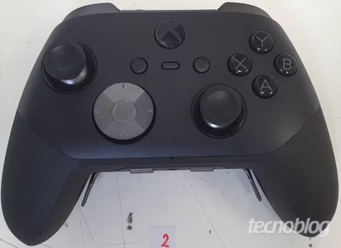 Xbox Elite Series 3 sería el nuevo mando premium de Microsoft. (Tecnoblog)