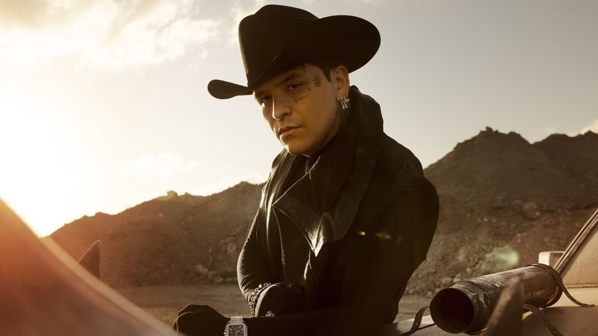 (Facebook Christian Nodal)