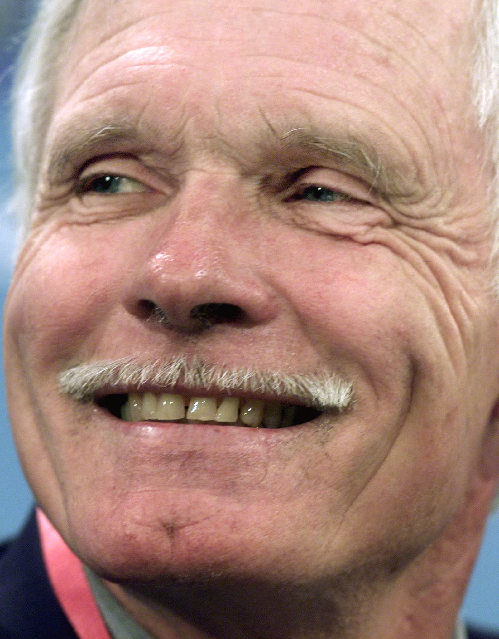 Ted Turner falleció a los 87 años, aquejado por demencia con cuerpos de Lewy, y fue homenajeado como un líder visionario por la CNN (REUTERS)
