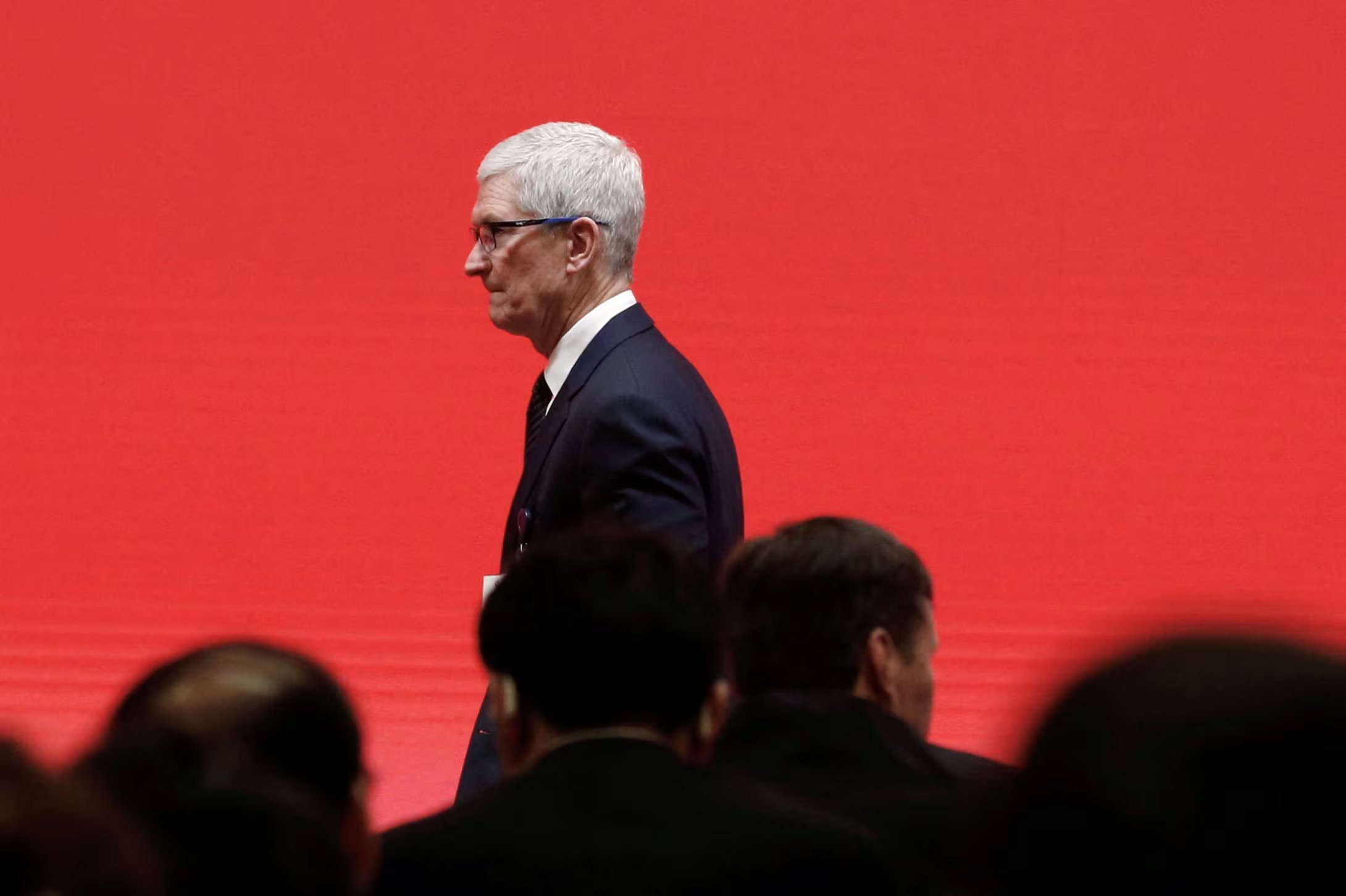 La gestión de la sucesión en grandes compañías tecnológicas como Apple y Netflix demuestra que la estrategia y la disciplina son claves para el éxito a largo plazo (REUTERS/Jing Xu/File Photo)