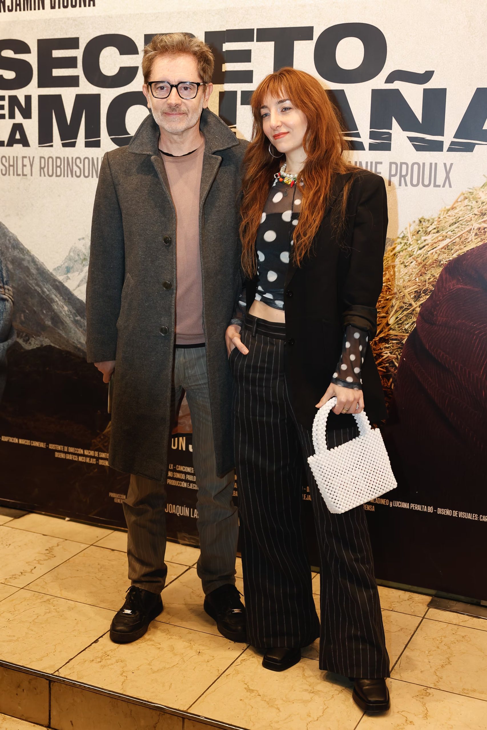 Maida Andrenacci y Héctor Díaz con looks elegantes en la obra