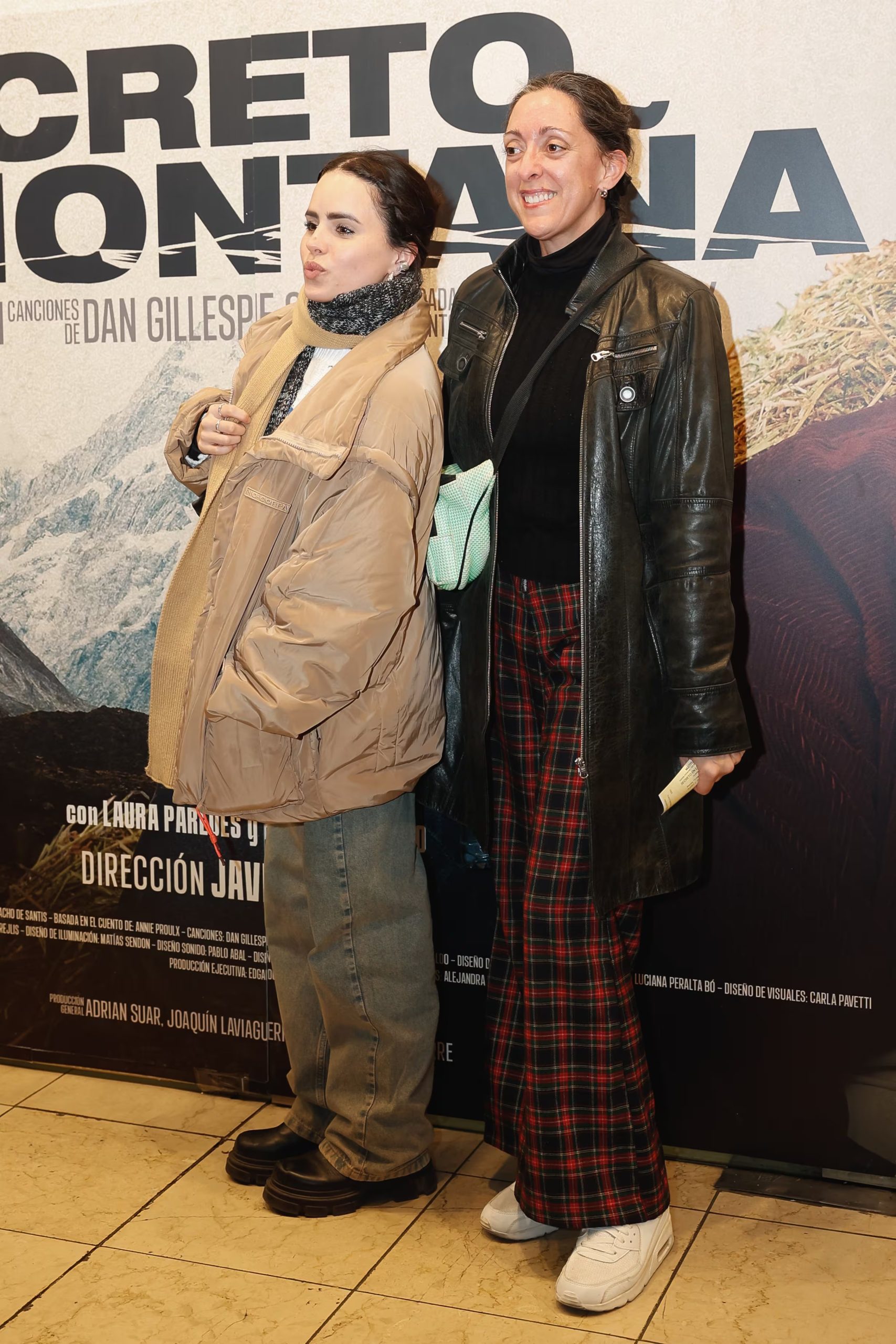 Sofía Morandi y Andrea Lovera, figuras de Hairspray, fueron parte del estreno