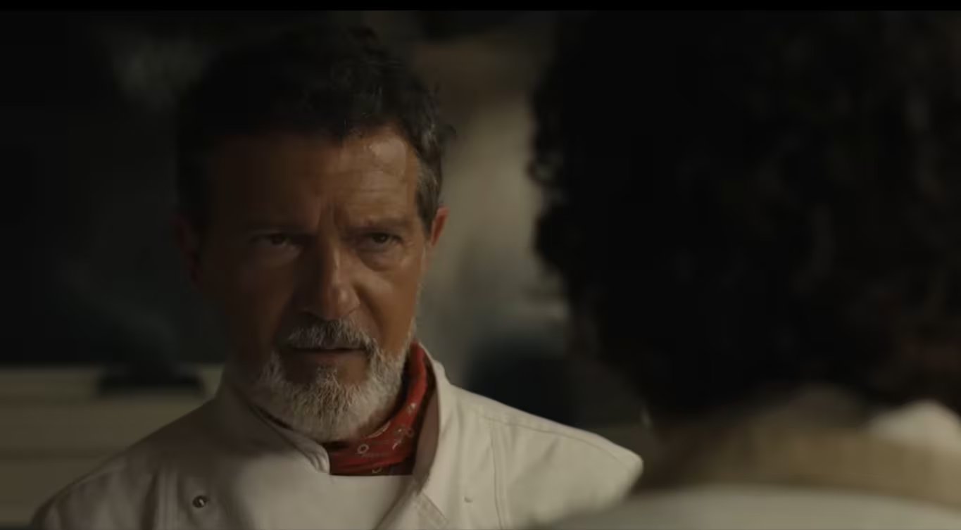 Antonio Banderas interpretará al guía de Anthony durante la cinta. (Captura de video)