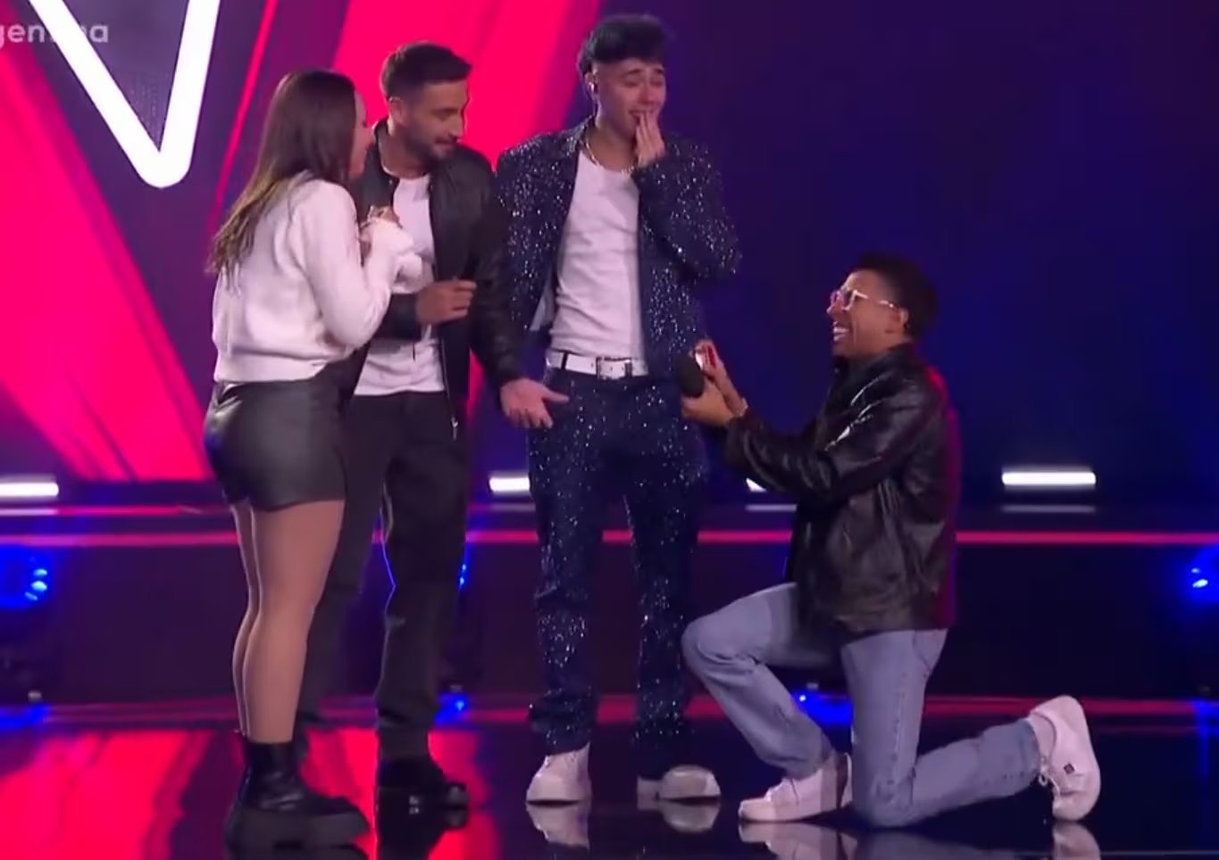 El participante le pidió casamiento a su novia en el programa 