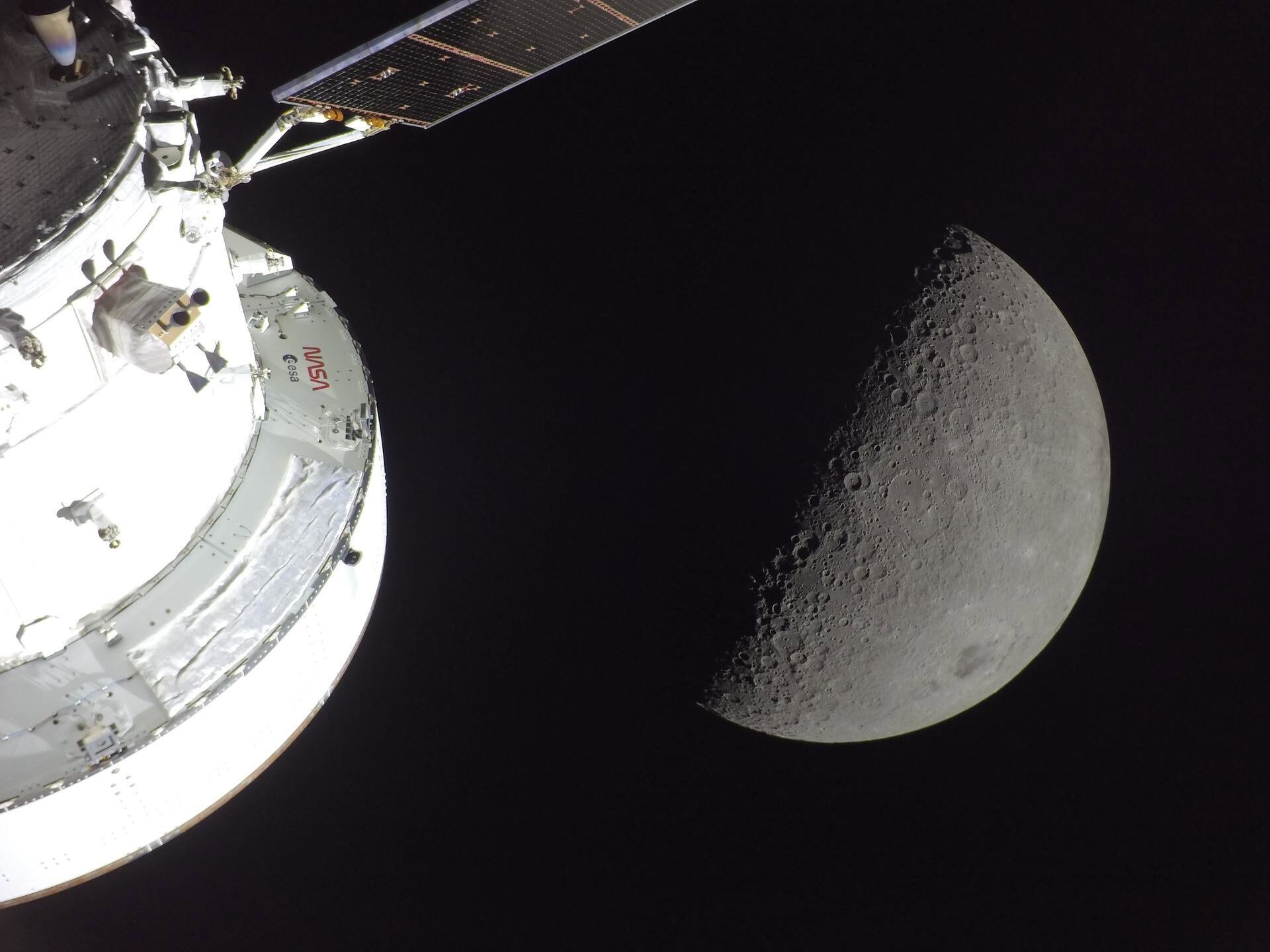 Starship y Blue Moon deberán realizar aterrizajes no tripulados en la Luna antes de transportar astronautas en las siguientes misiones Artemis. (NASA)
