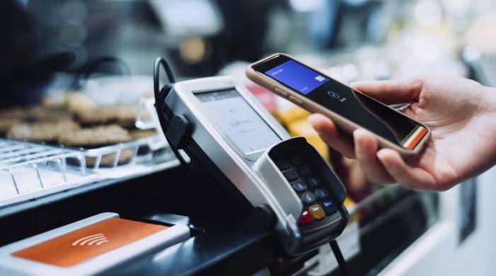 Según Ligo, la migración de los pagos al formato móvil exige adoptar nuevas prácticas de control financiero ante el riesgo de gastos excesivos.

