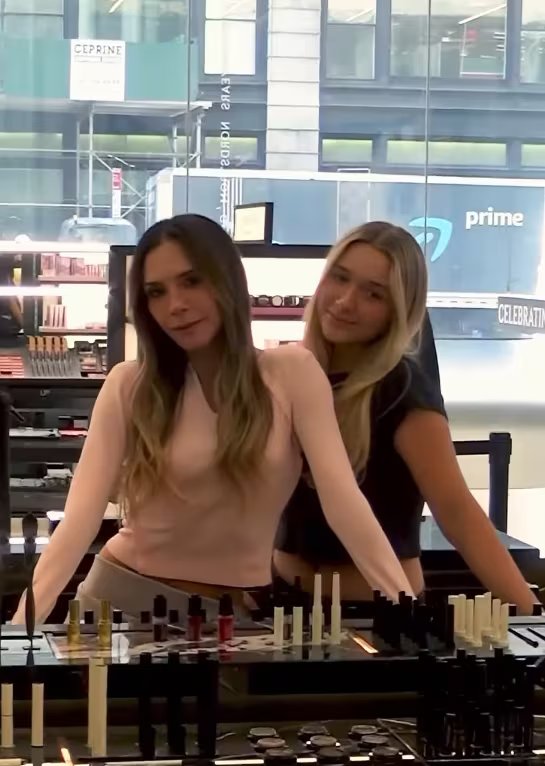 El interés de Harper Beckham por el autocuidado motivó una propuesta empresarial. (Instagram /victoriabeckhambeauty)