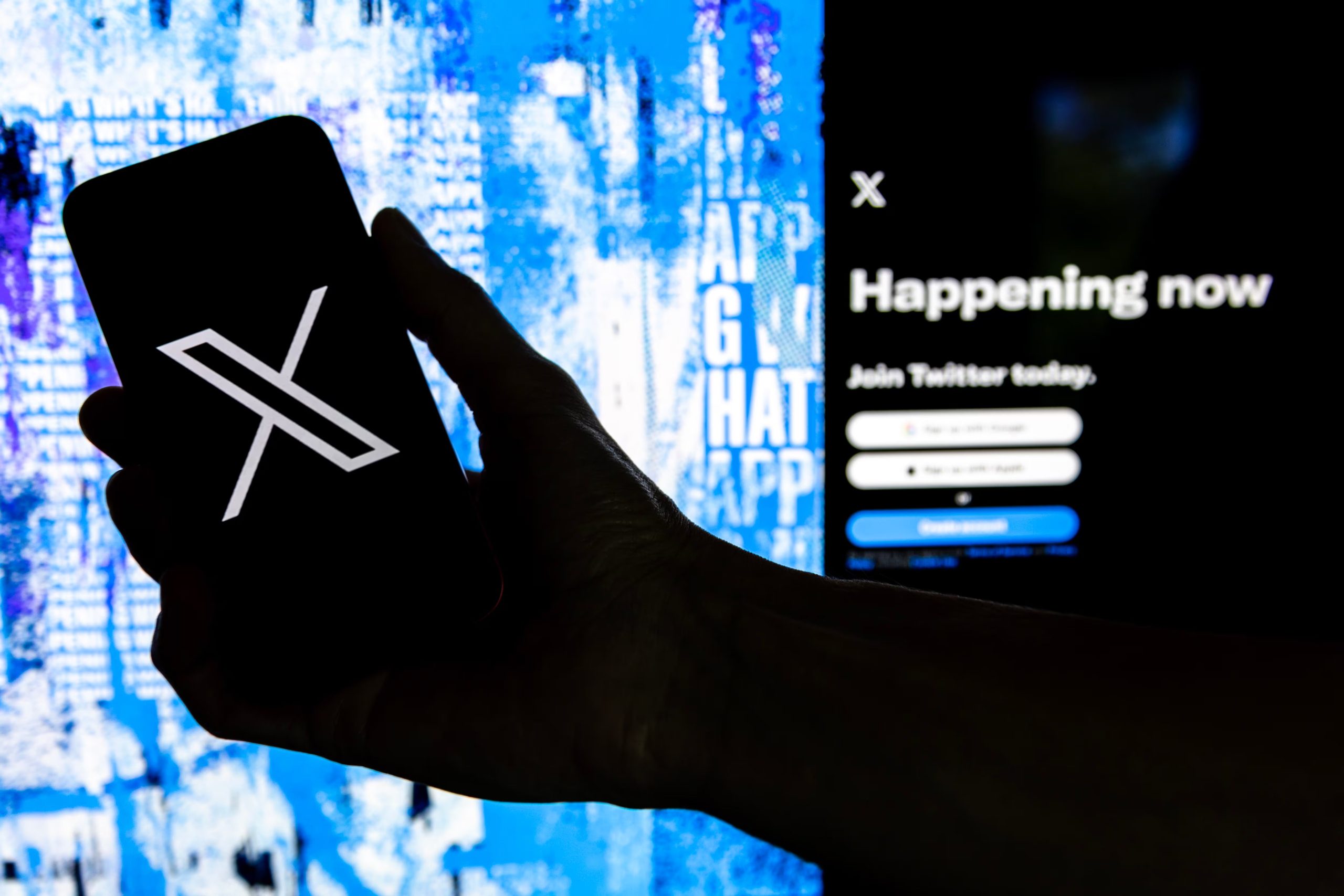 X apuesta por consolidar sus formatos multimedia y artículos extensos en un espacio centralizado. (EFE)