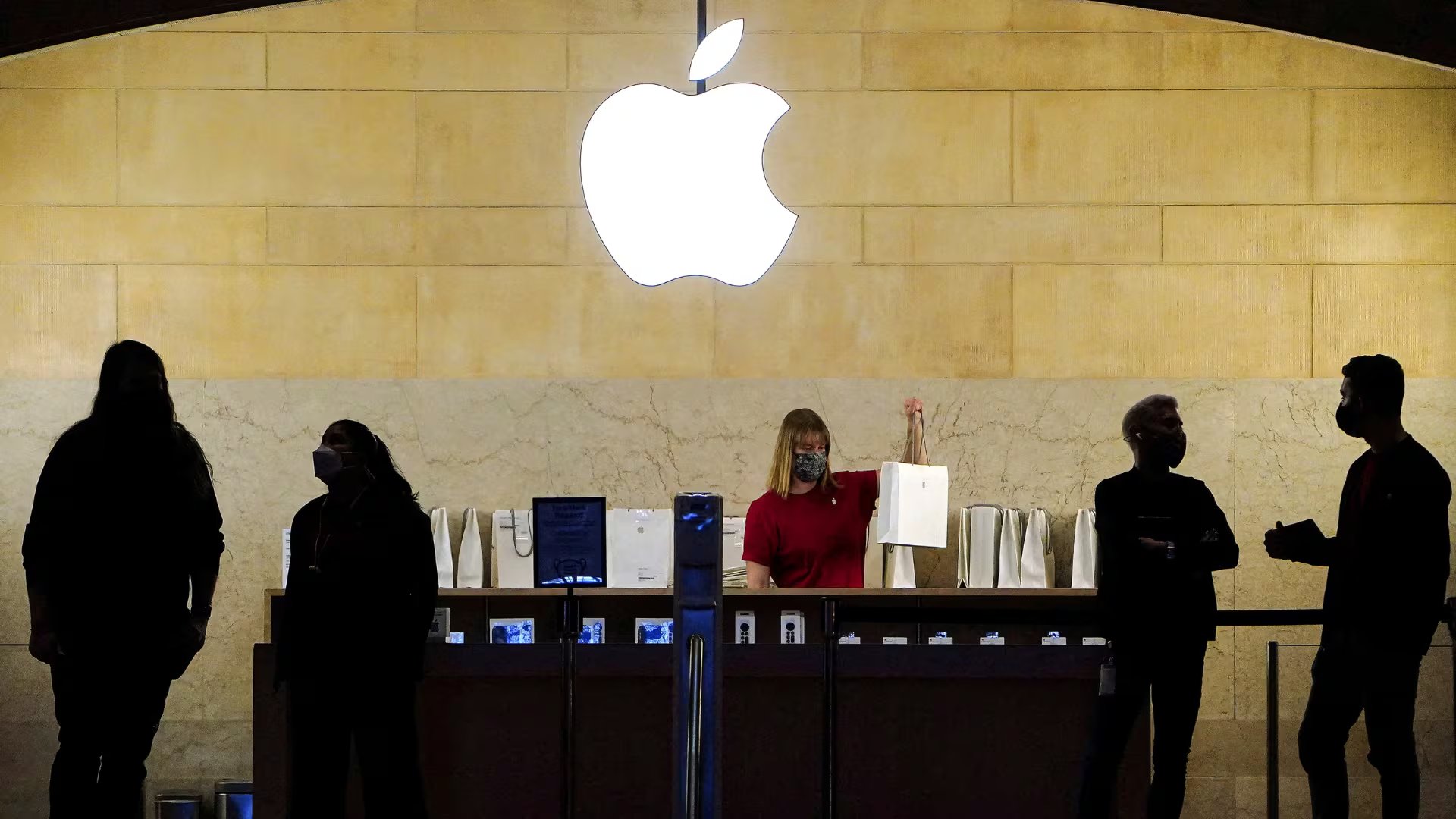  La demanda de componentes para inteligencia artificial impulsa el encarecimiento de computadoras y tabletas en todo el sector tecnológico.(Reuters)