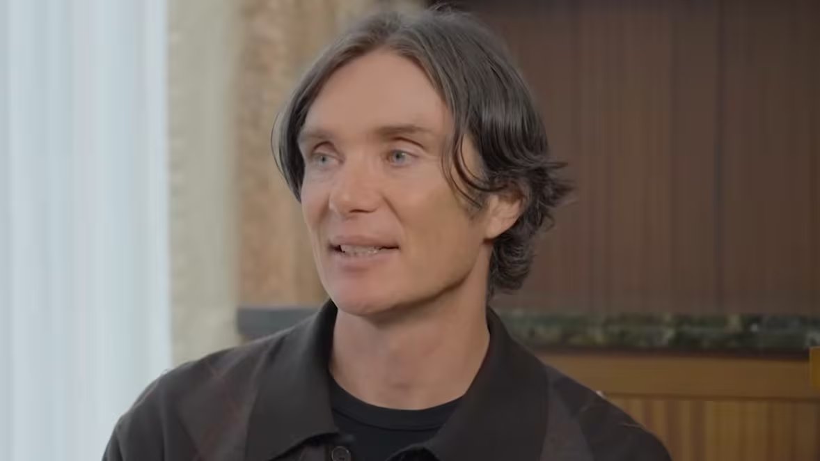 Aunque queda fuera de “La Odisea”, el actor mantiene una agenda activa y sigue de cerca los nuevos trabajos de Christopher Nolan (YouTube: Josh Horowitz)