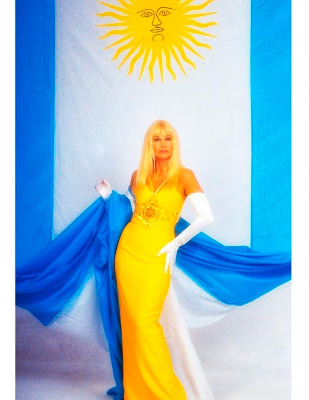 Susana Giménez con un diseño de Claudio Cosano
