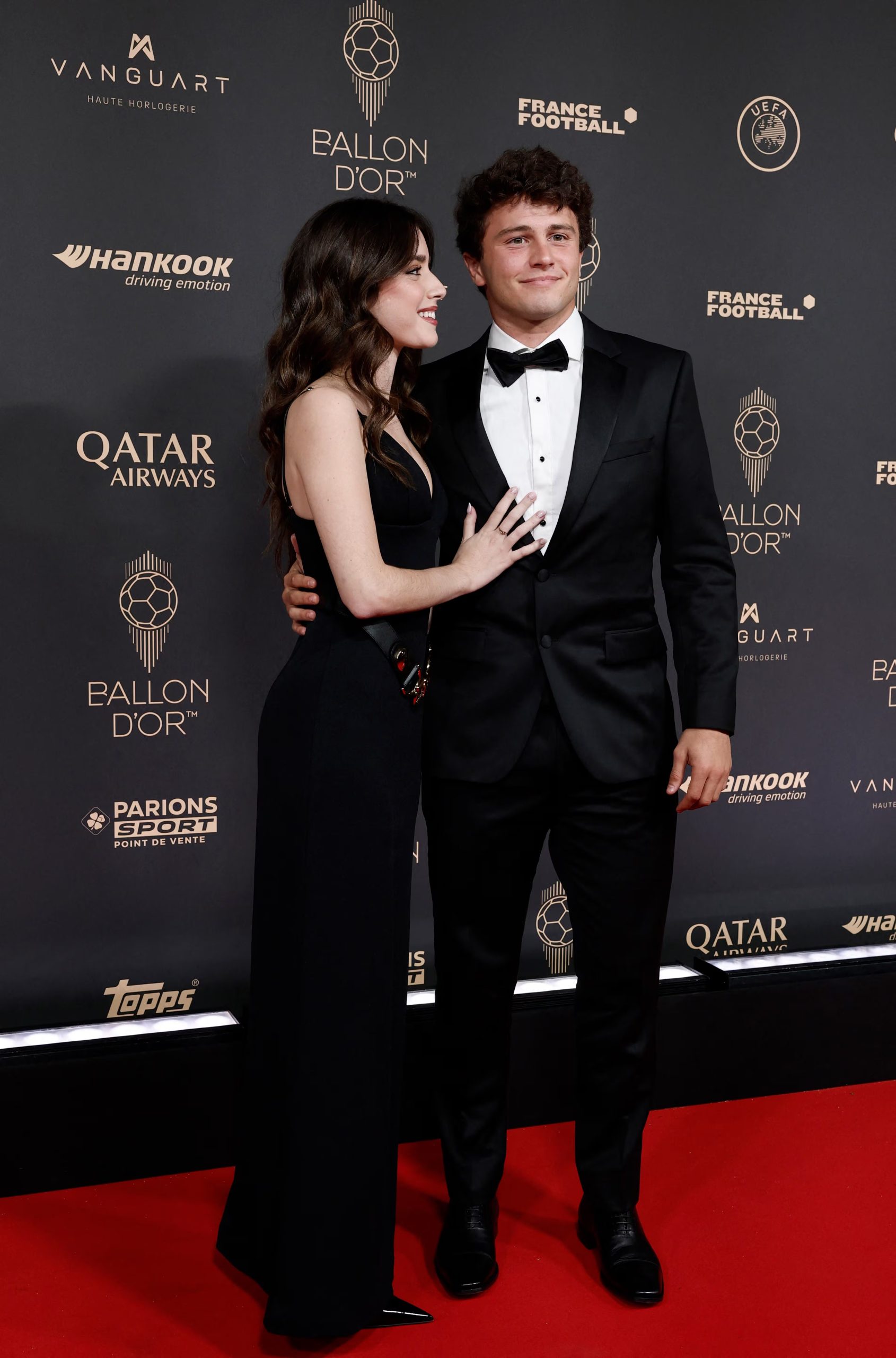 La pareja causó indignación por las presuntas faltas de respeto hacia el astro luso. (REUTERS/Benoit Tessier)