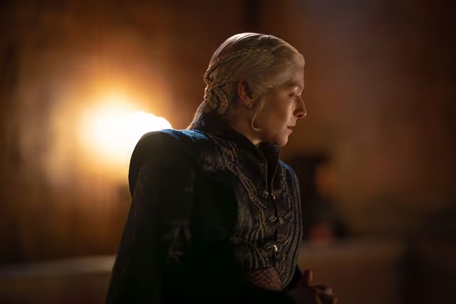 Emma D'Arcy como la Princesa Rhaenyra Targaryen en una escena de la exitosa serie de HBO, House of the Dragon. (HBO MAX)