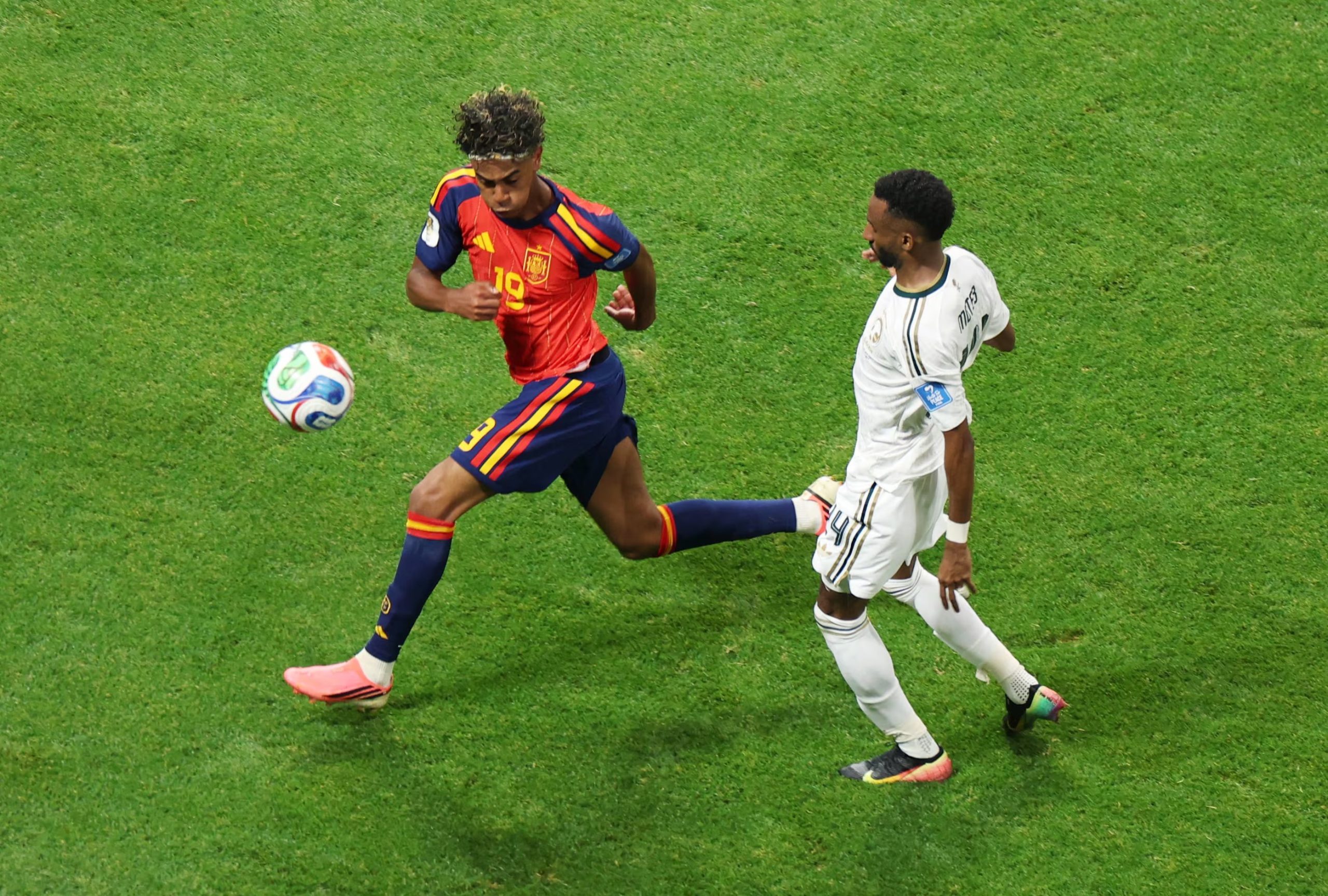El partido entre España y Arabia Saudí (REUTERS/Siphiwe Sibeko)