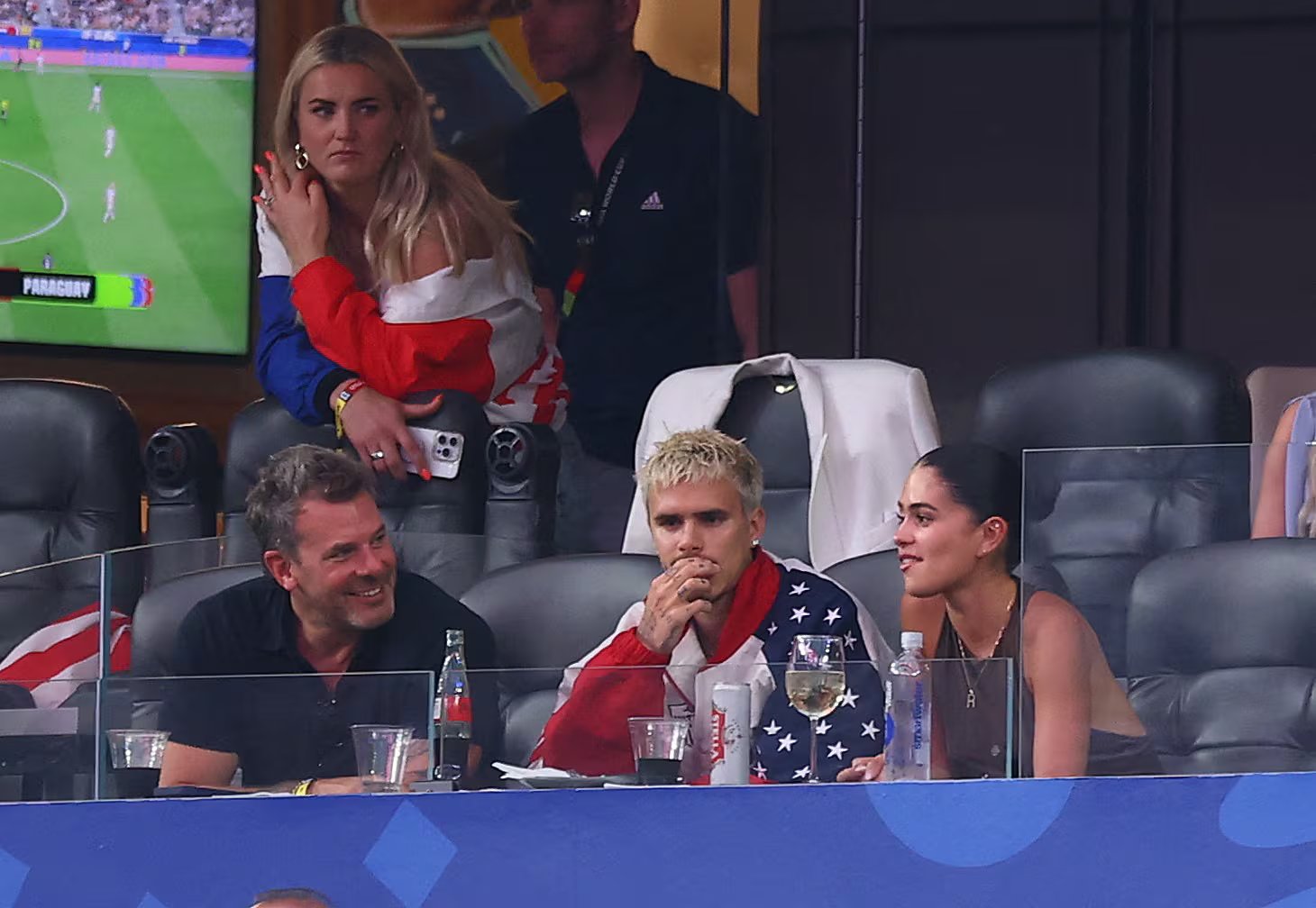 Cruz Beckham también dijo presente en el partido del viernes por la noche (REUTERS/Matthew Childs)