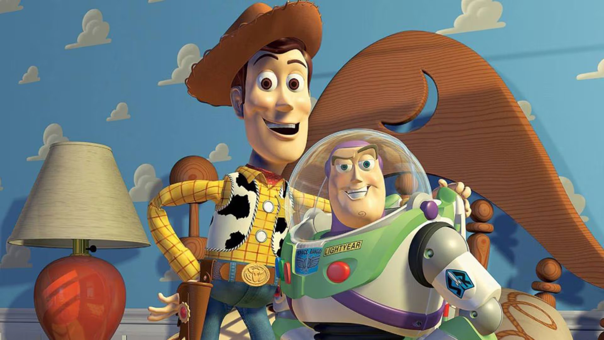 La decisión de reescribir el guion supuso un desafío financiero y narrativo para Pixar, que apostó por humanizar a sus protagonistas