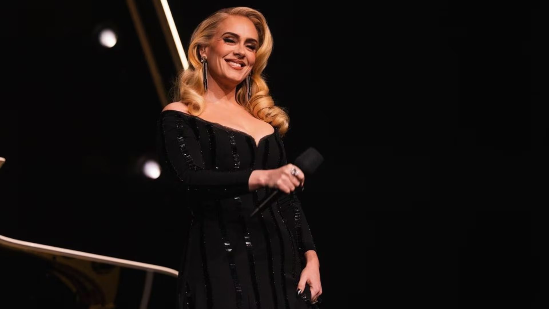 La letra de 'Someone Like You' refleja la vulnerabilidad y honestidad de quien enfrenta la superación de un amor perdido (Créditos: Instagram/Adele)