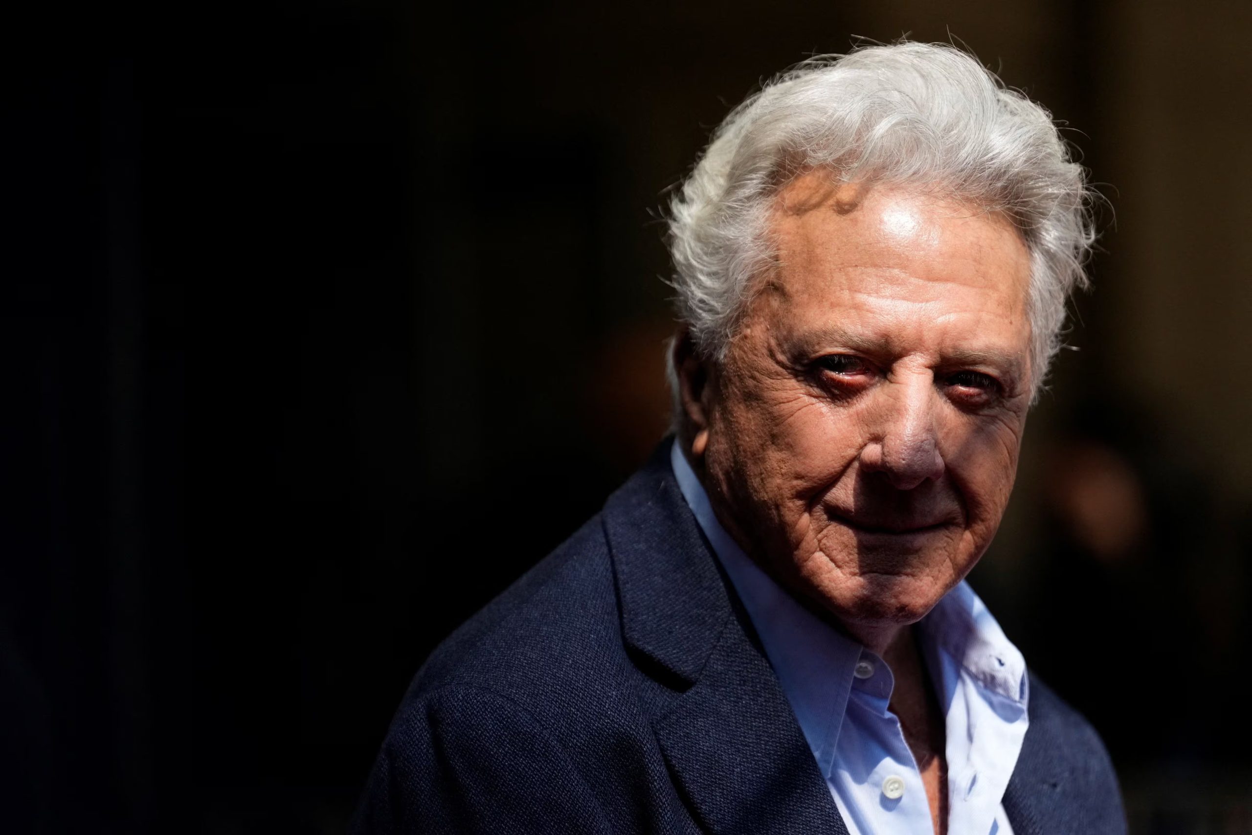 Dustin Hoffman será homenajeado en la inauguración del festival de Karlovy Vary por una trayectoria que redefinió el ideal del héroe de Hollywood, según la organización