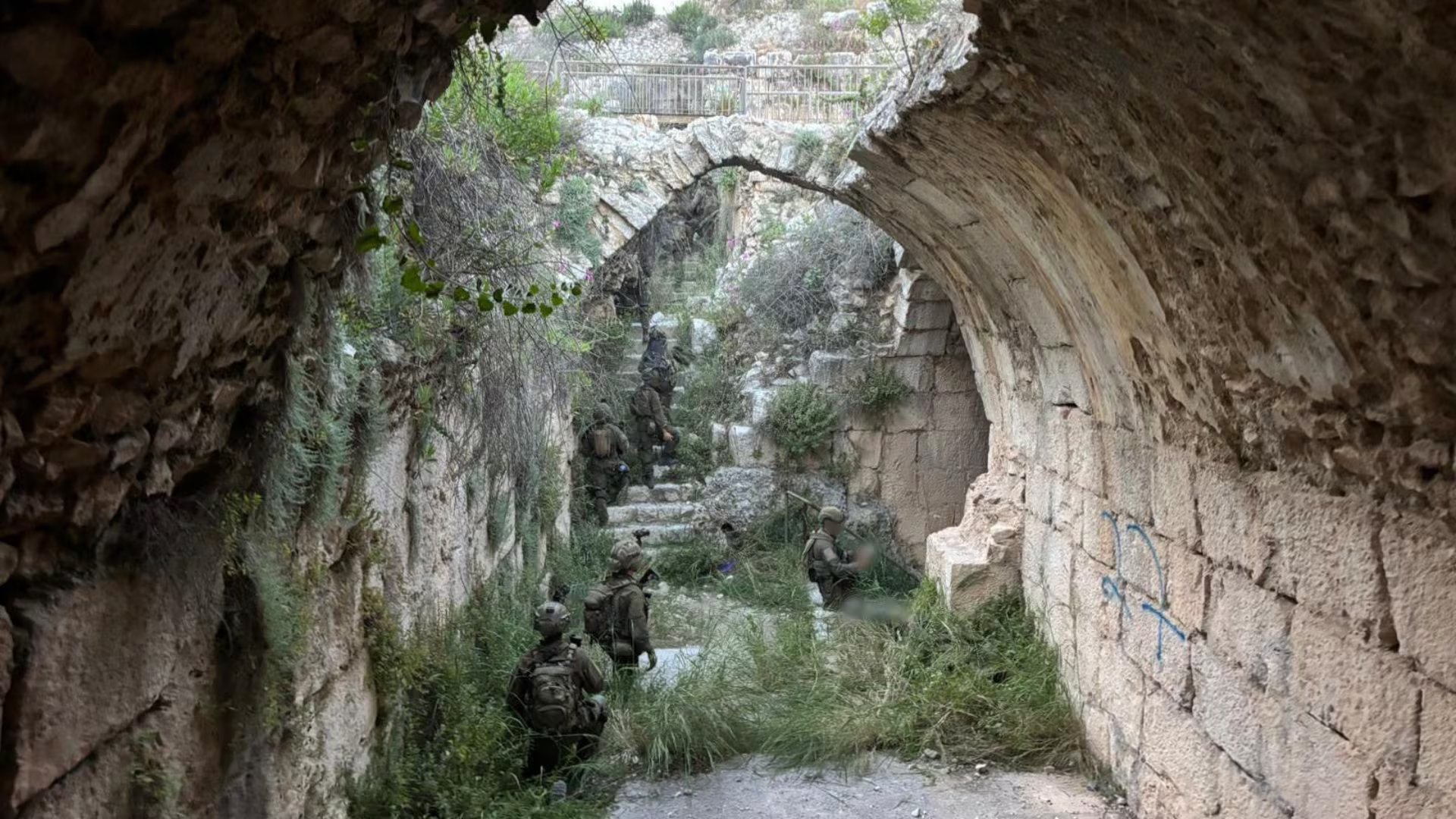El Ejército israelí anunció que su operación terrestre en Líbano alcanzó la fortaleza de Beaufort (@IDFonline)
