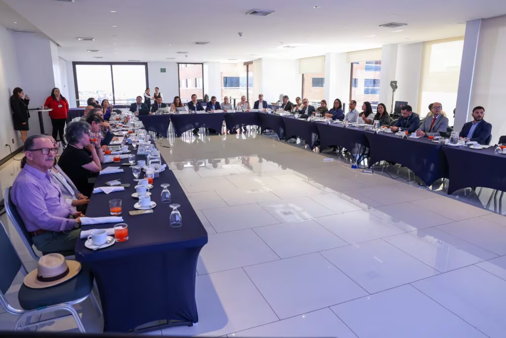 La metodología desarrollada por el IGM, PNUD y la Asociación para el Avance de las Ciencias Sociales impulsa el diálogo y la participación comunitaria en el desarrollo local. (Instituto Guatemalteco de Migración)