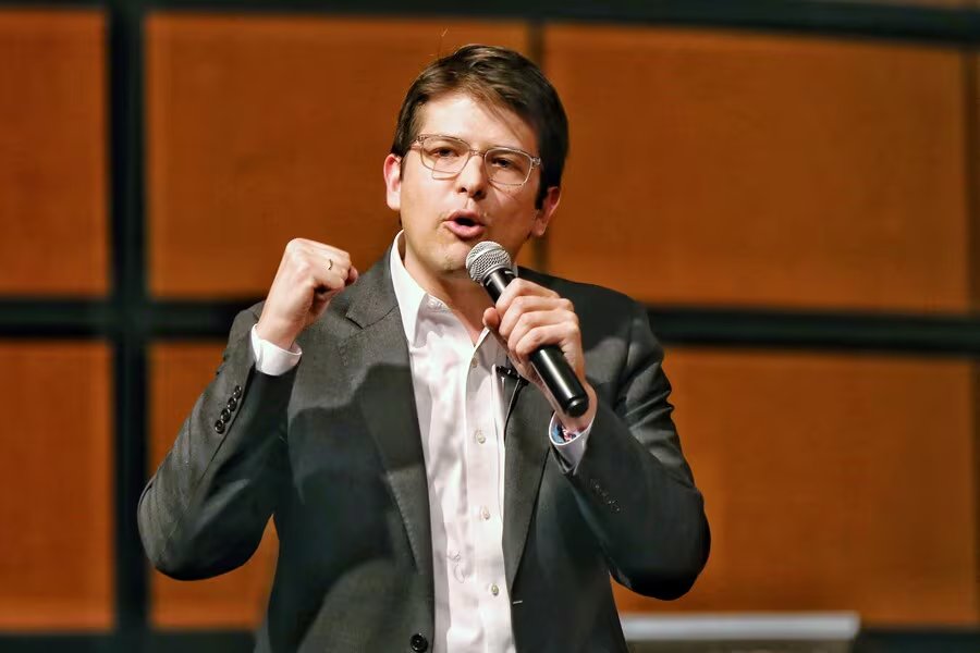 Tras la muerte de Uribe Turbay la derecha tradicional sufrió varias fracturas, en las que estuvo incluido el padre del precandidato asesinado - crédito Colprensa