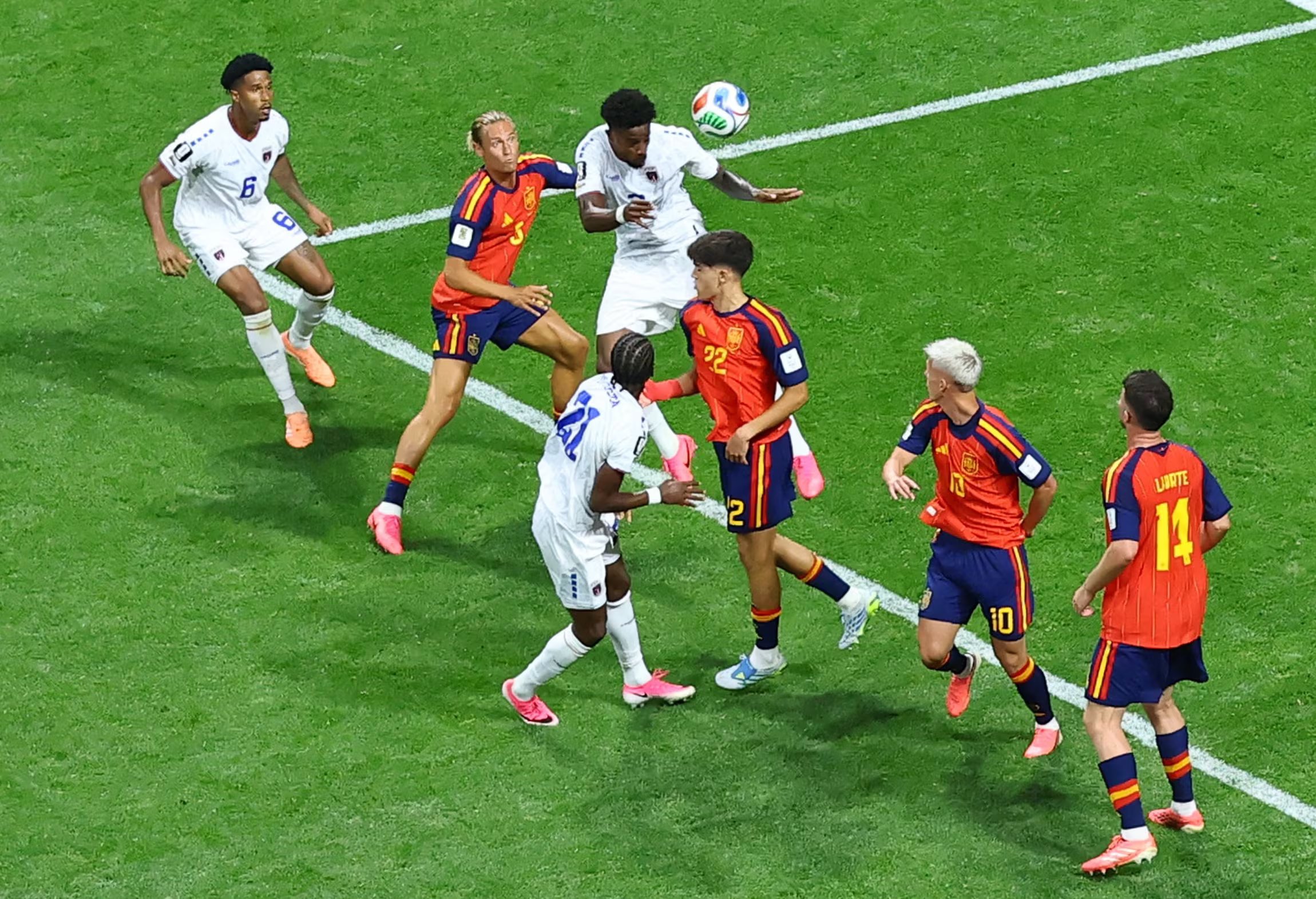 El partido entre España y Cabo Verde (REUTERS/Bernadett Szabo)