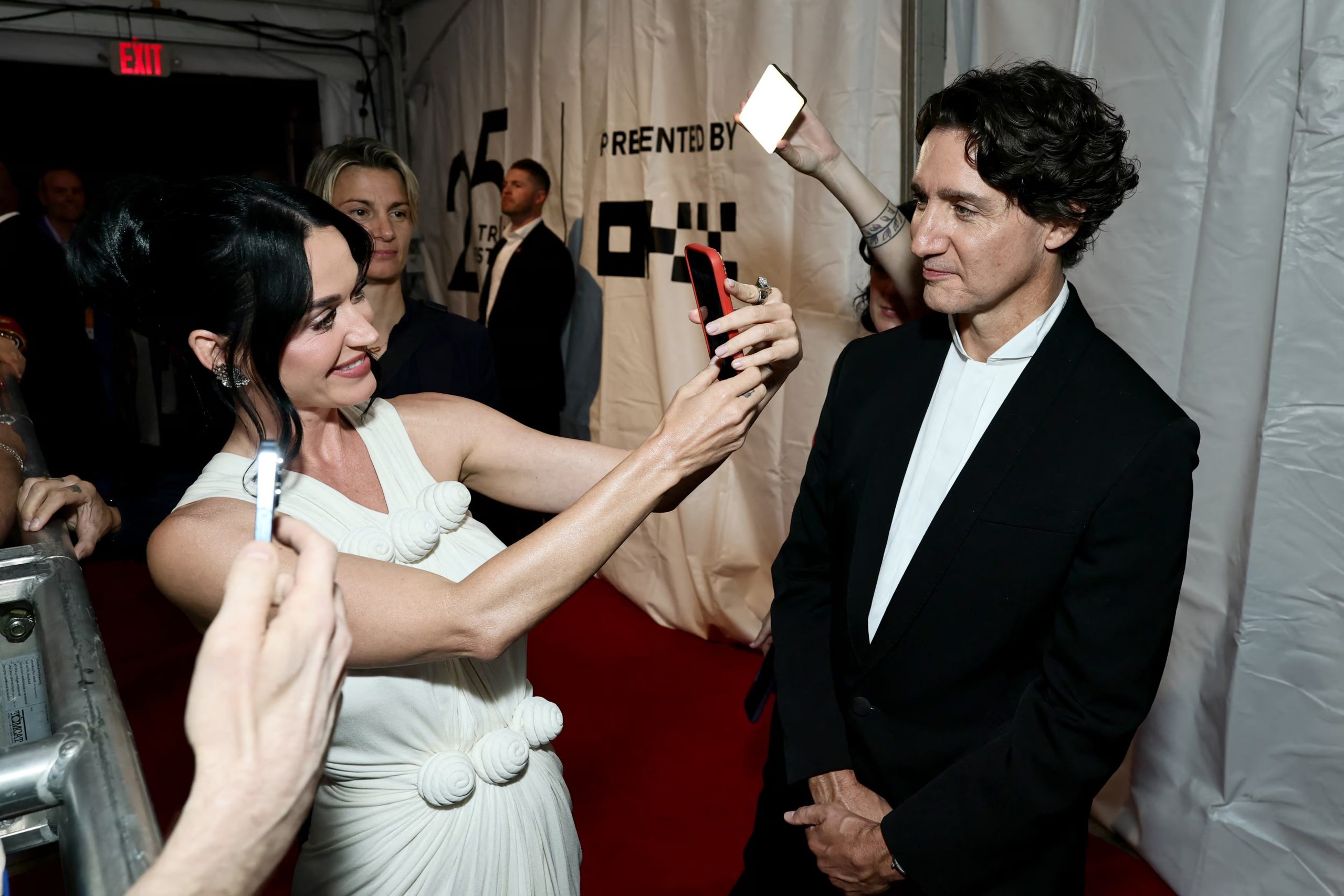 La relación entre Katy Perry y Justin Trudeau comenzó en el verano de 2025, después del fin de sus compromisos previos con Sophie Grégoire y Orlando Bloom - (Photo by Theo Wargo / GETTY IMAGES NORTH AMERICA / Getty Images via AFP)