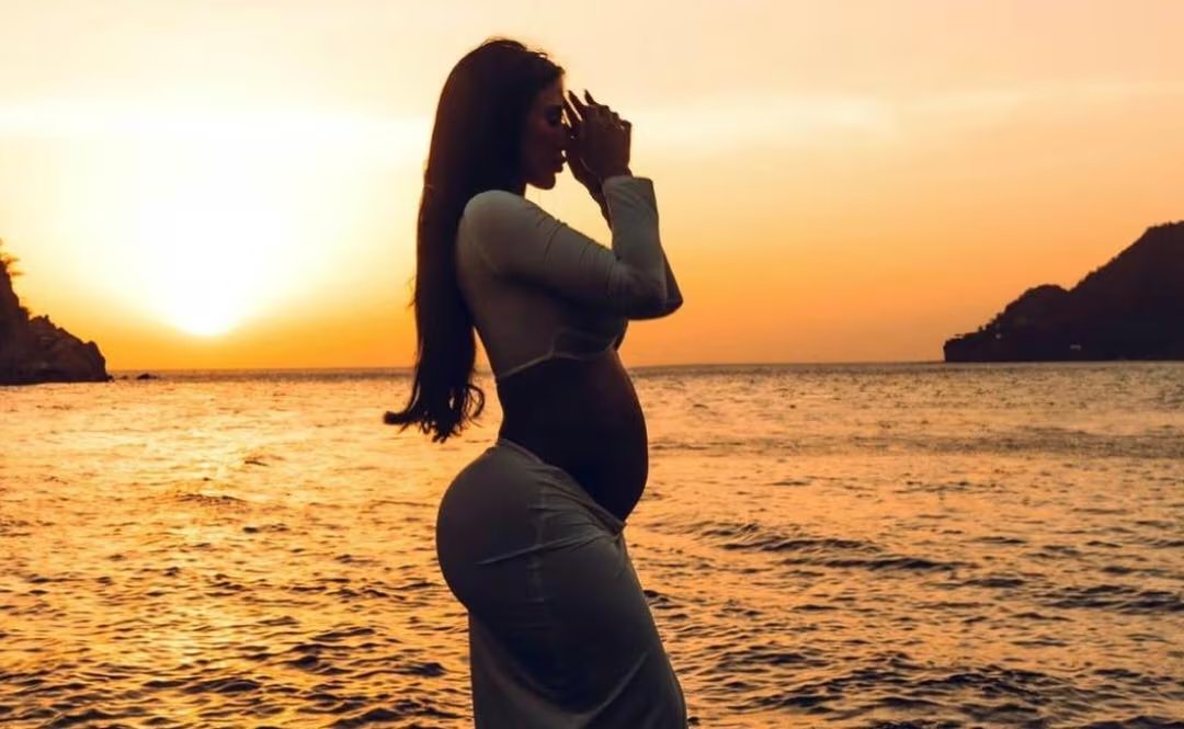 Entre confesiones y humor, Karina García relató los cambios en su cuerpo y los síntomas que delataron su embarazo, mostrando la vulnerabilidad y autenticidad de esta etapa - crédito Karina García / Instagram