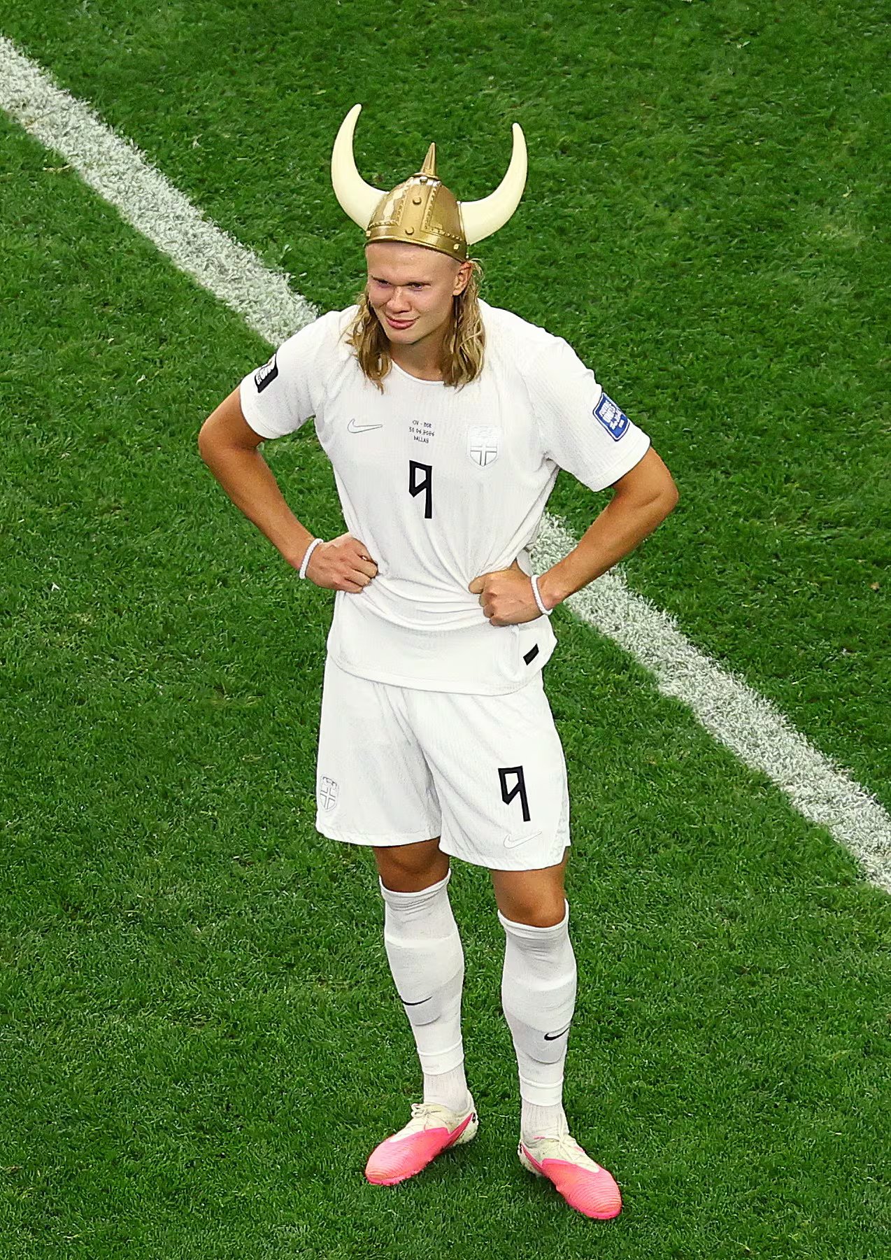 Haaland marcó su quinto gol en el Mundial y quedó a uno de Lionel Messi (REUTERS/Issei Kato)