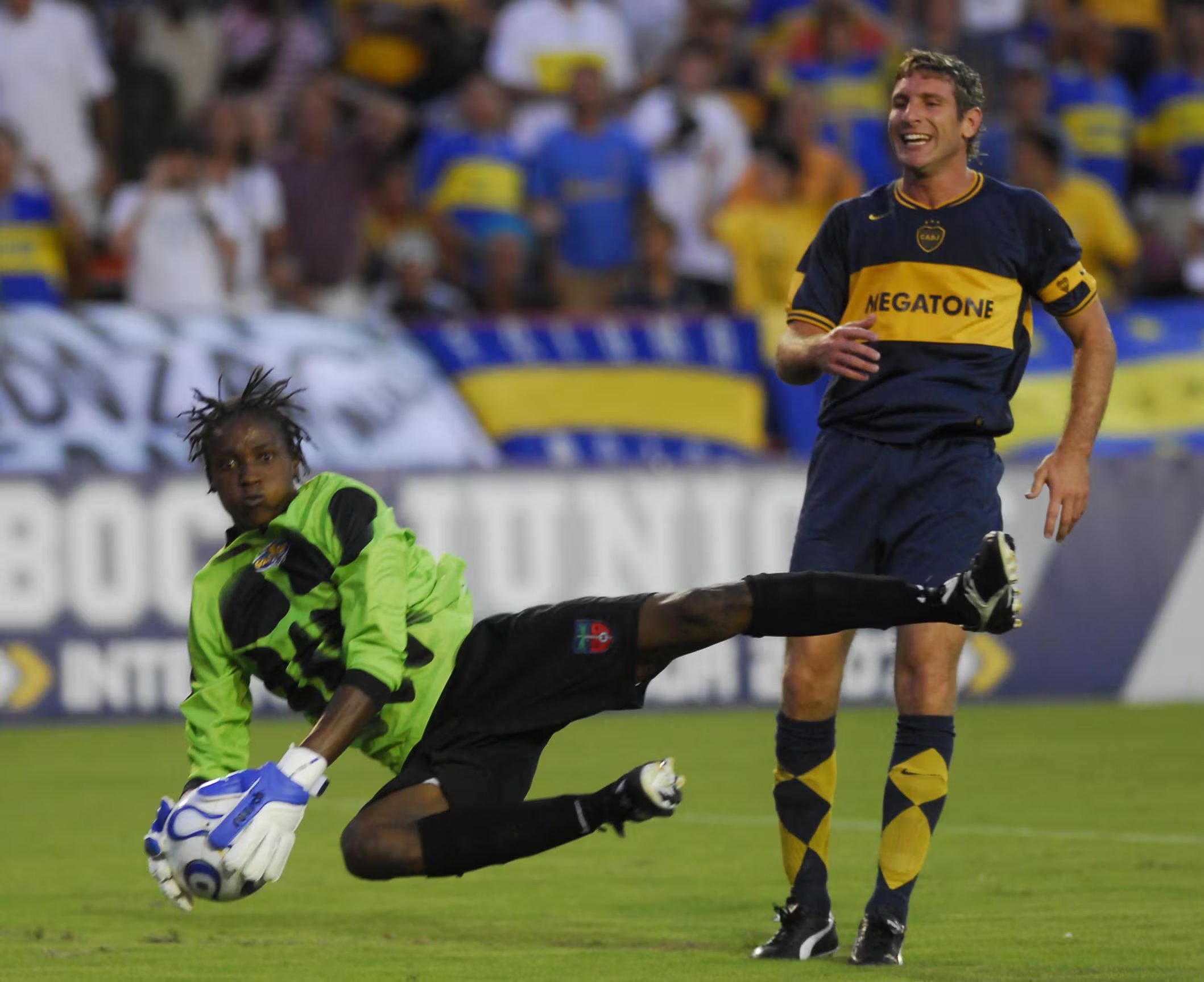 El goleador también enfrentó a la selección centroamericana con la camiseta de Boca Juniors (Fotobaires)