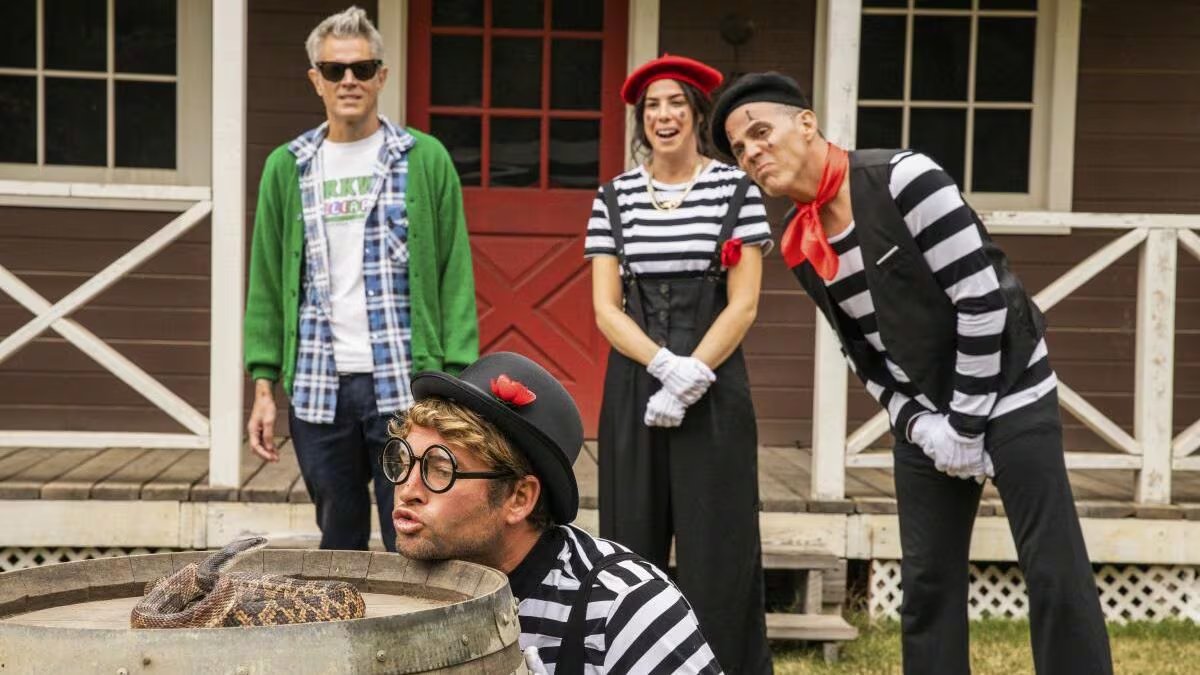 Stephen Glover explicó que estudió clown para ganar legitimidad como acróbata profesional (Créditos: Netflix)