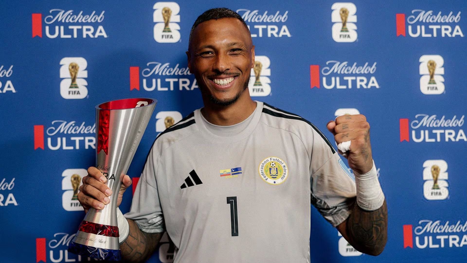 Eloy Room se llevó el galardón MVP por su exhibición ante Ecuador. - Crédito: FIFA