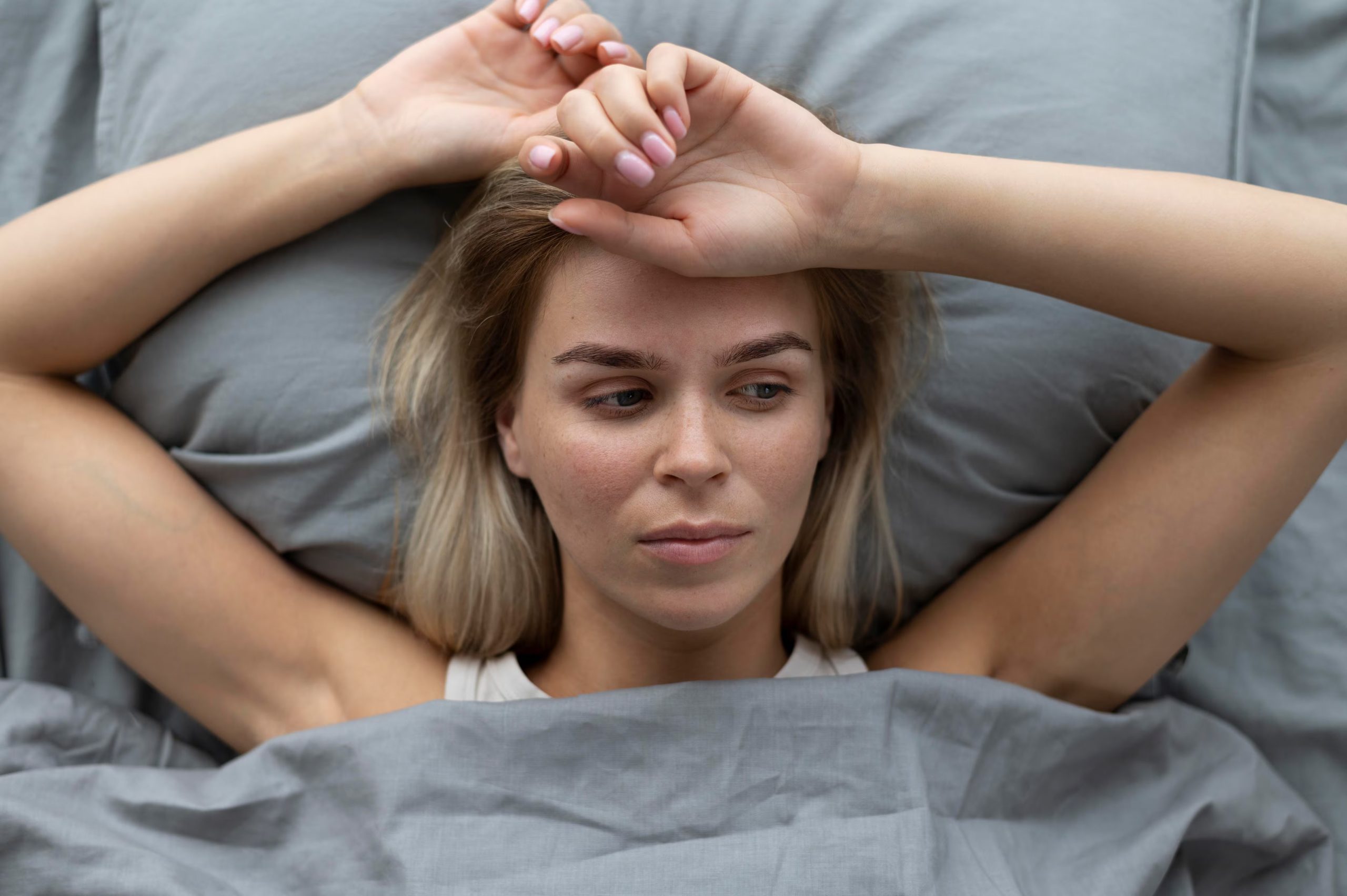 La ansiedad diurna se experimenta cuando, nada más despertarse, una persona entra en un estado ansioso (Freepik)