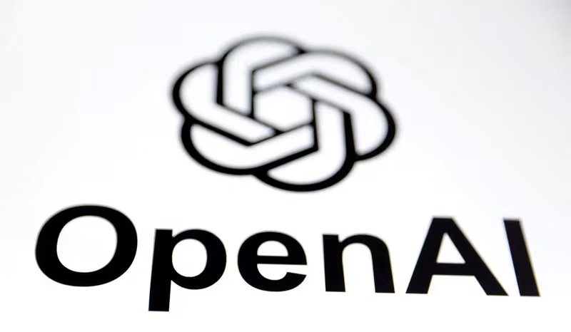 OpenAI retrasó el lanzamiento de GPT-5.6 a pedido del gobierno, mientras crecen las críticas por el poder oficial para definir qué clientes acceden a modelos de IA (REUTERS/Dado Ruvic)