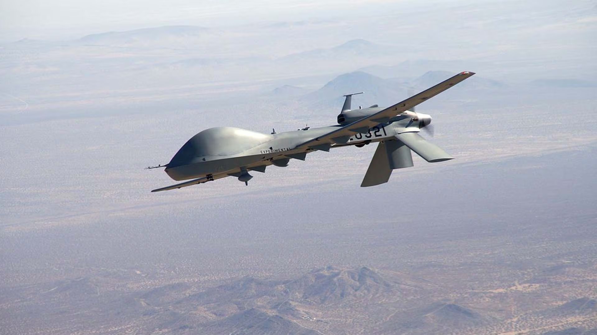 El CENTCOM señaló que los bombardeos respondieron al derribo de un dron MQ-1 que operaba sobre aguas internacionales
