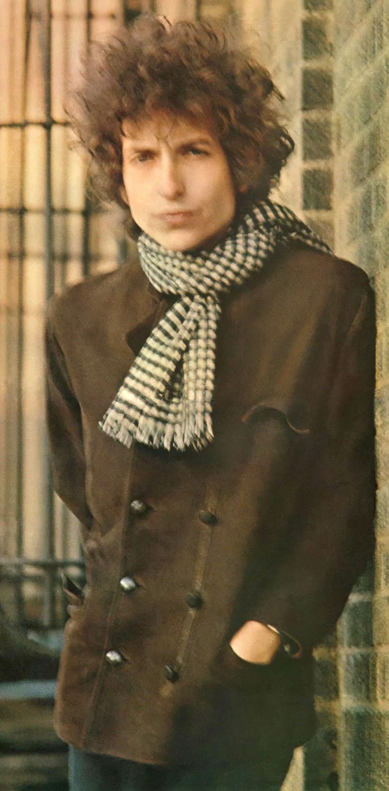 La tapa del álbum doble original contenía este retrato urbano de Bob Dylan en una calle de Manhattan