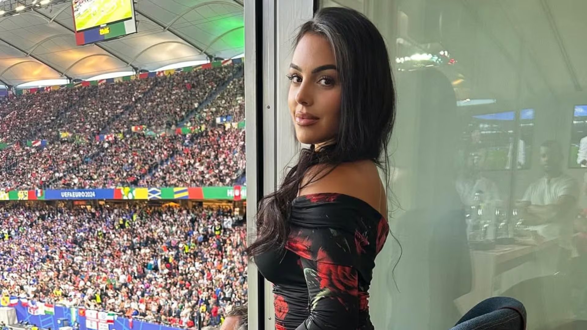 Georgina Rodríguez viendo jugar a Cristiano Ronaldo durante la Eurocopa 2024 (Instagram)