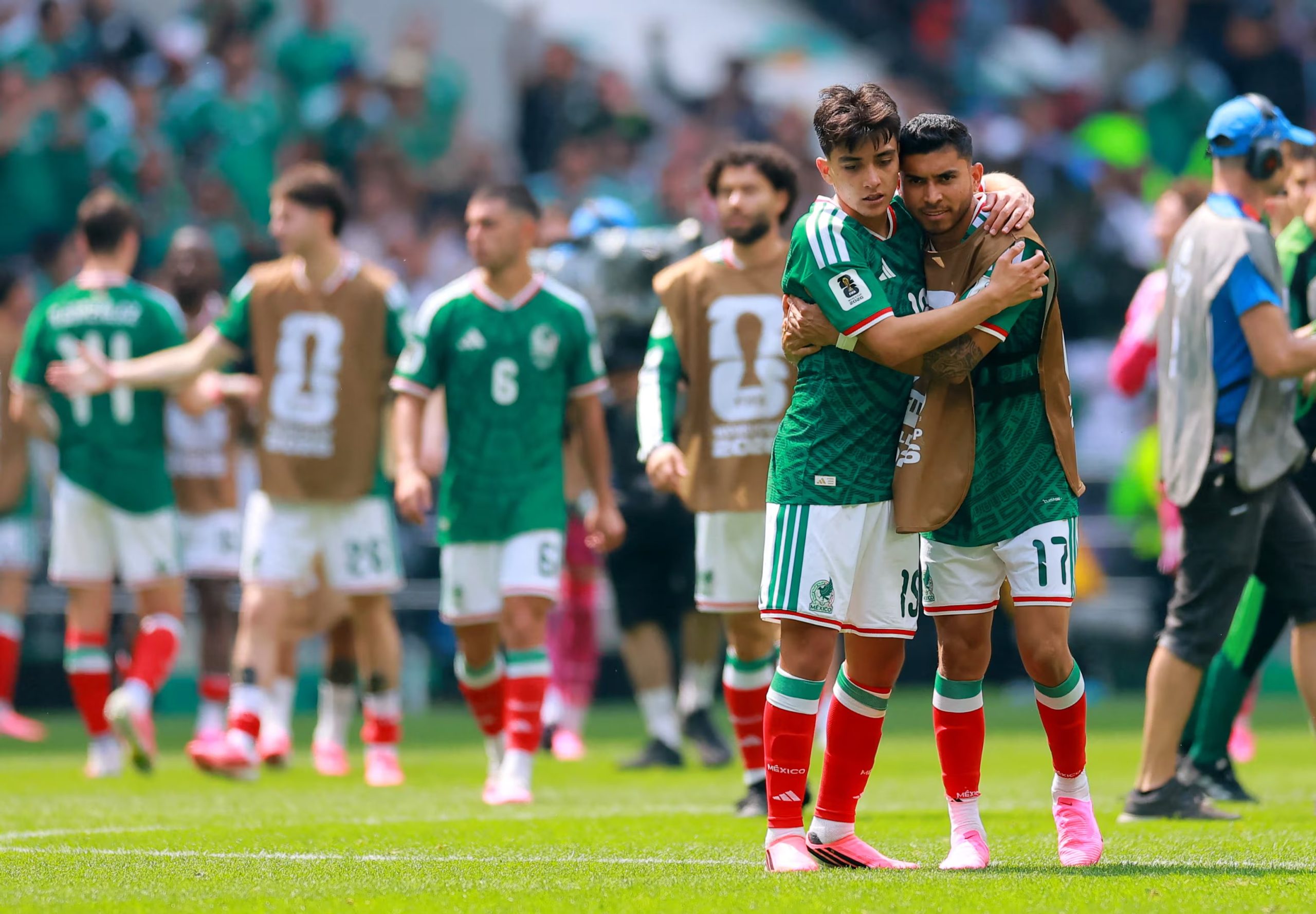 Soccer Football - FIFA World Cup 2026 - Group A - Mexico v South Africa - Estadio Azteca, Mexico City, Mexico - June 11, 2026 Mexico's Gilberto Mora and Orbelin Pineda celebrate after the match REUTERS/Eloisa Sanchez