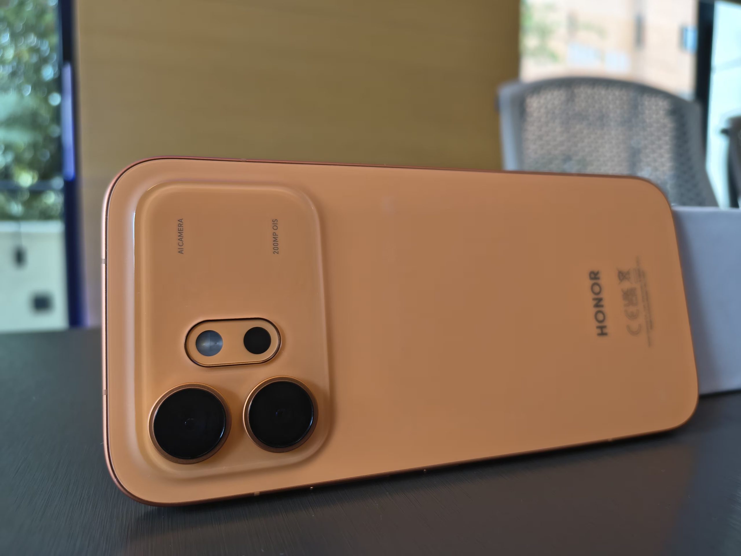 Los HONOR 600 y HONOR 600 Pro cuentan con certificaciones IP68, IP69 e IP69K y con resistencia a caídas y aplastamientos avalada por SGS.
