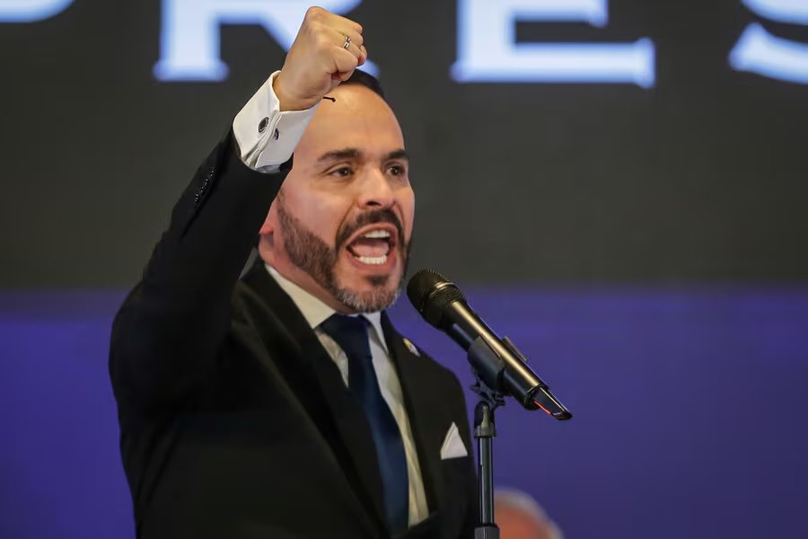 El presidente electo Abelardo de la Espriella anunció en su discurso de victoria que gobernará para todos los colombianos, sin distinción - crédito Catalina Olaya/Colprensa