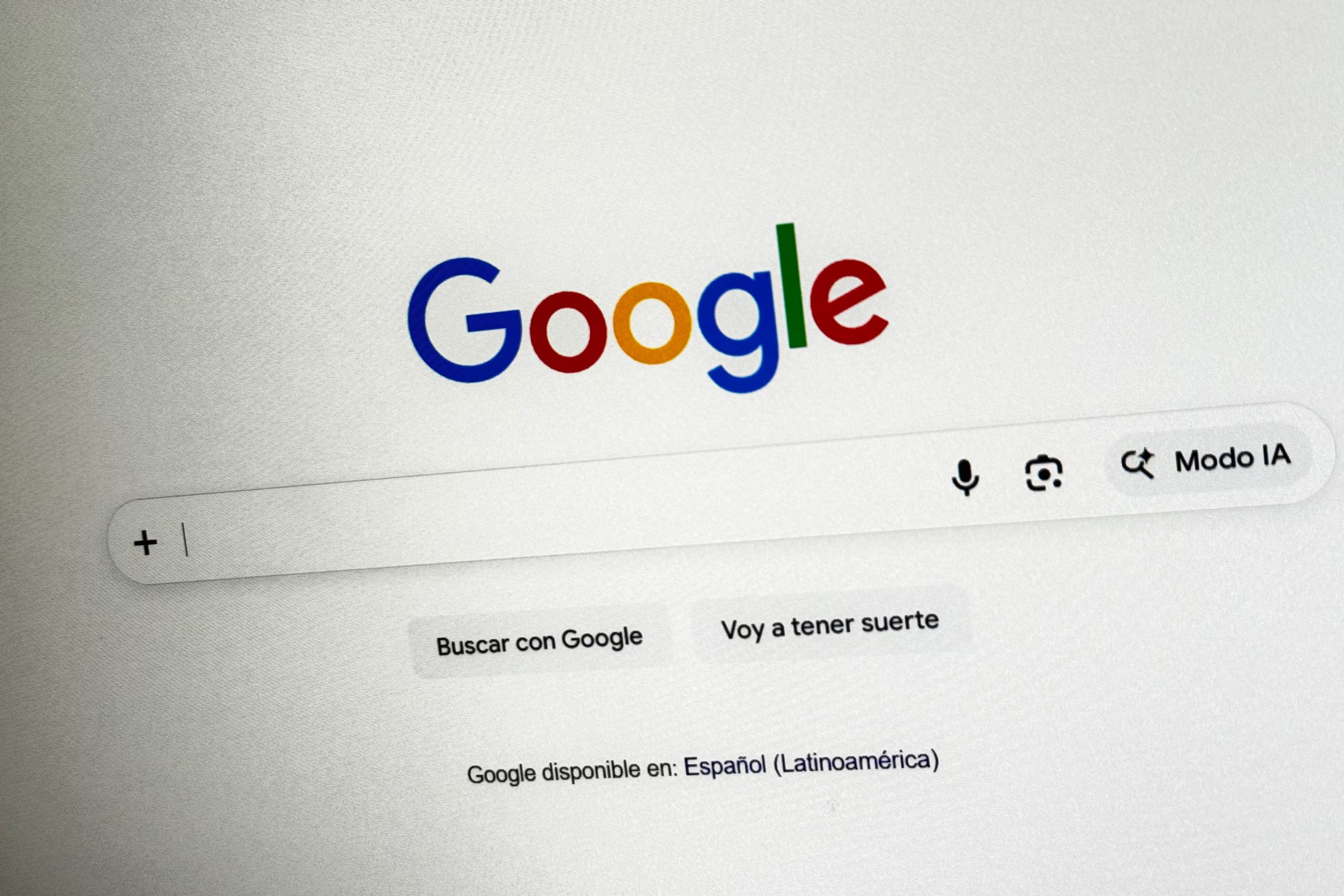 La “teoría de la Internet muerta” vuelve al centro con el auge de agentes de IA - EFE/ César Melgarejo